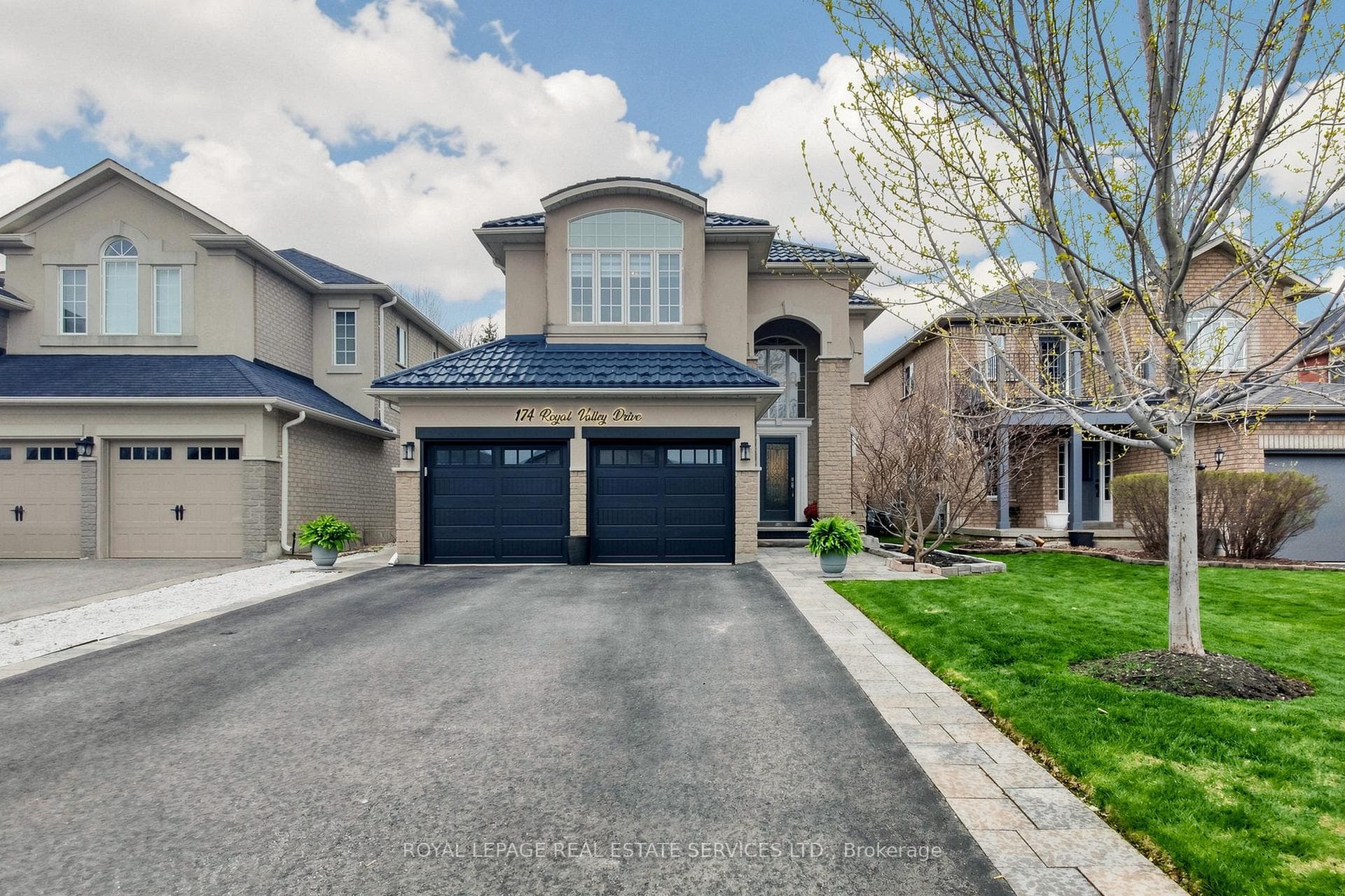 174 Royal Valley Drive photo 1