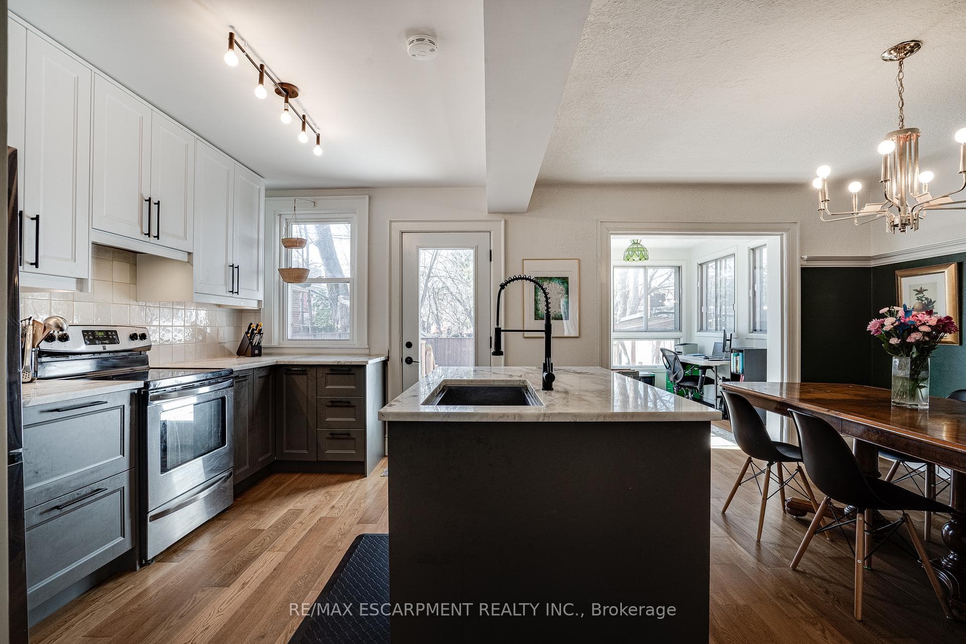 18 HADDON Avenue photo 14