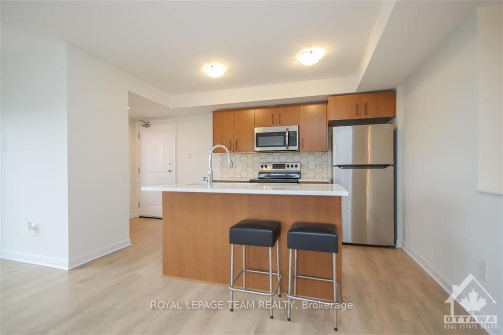 512 DECOEUR Drive Unit D photo 8