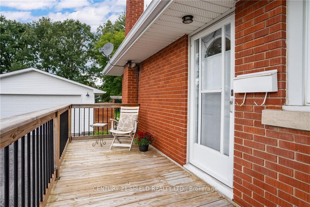 1707 DOVER Road photo 21