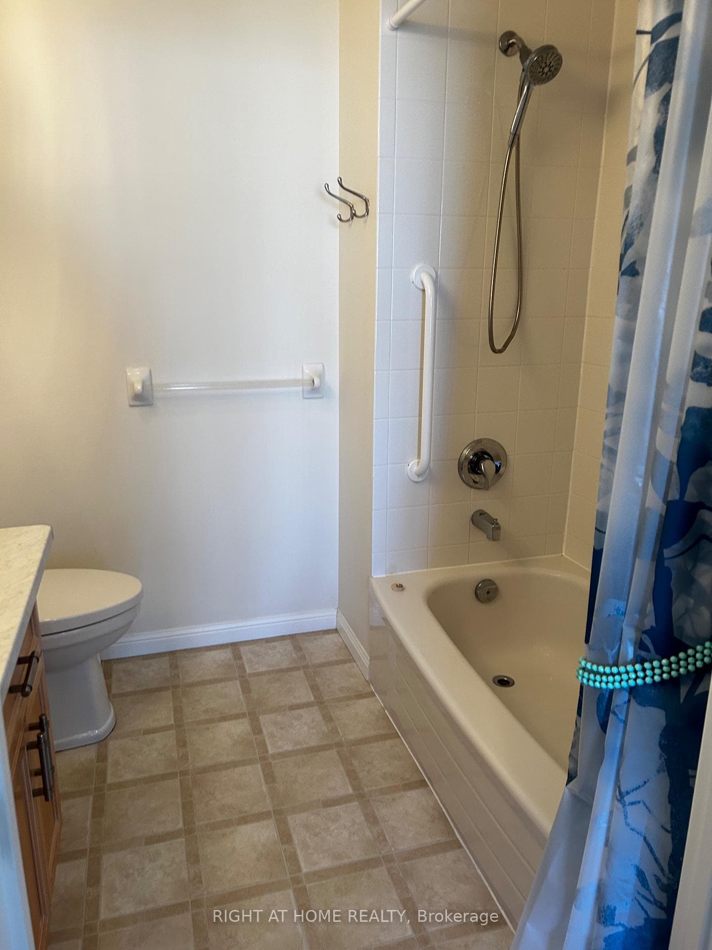 94 Dean Avenue Unit 513 photo 23