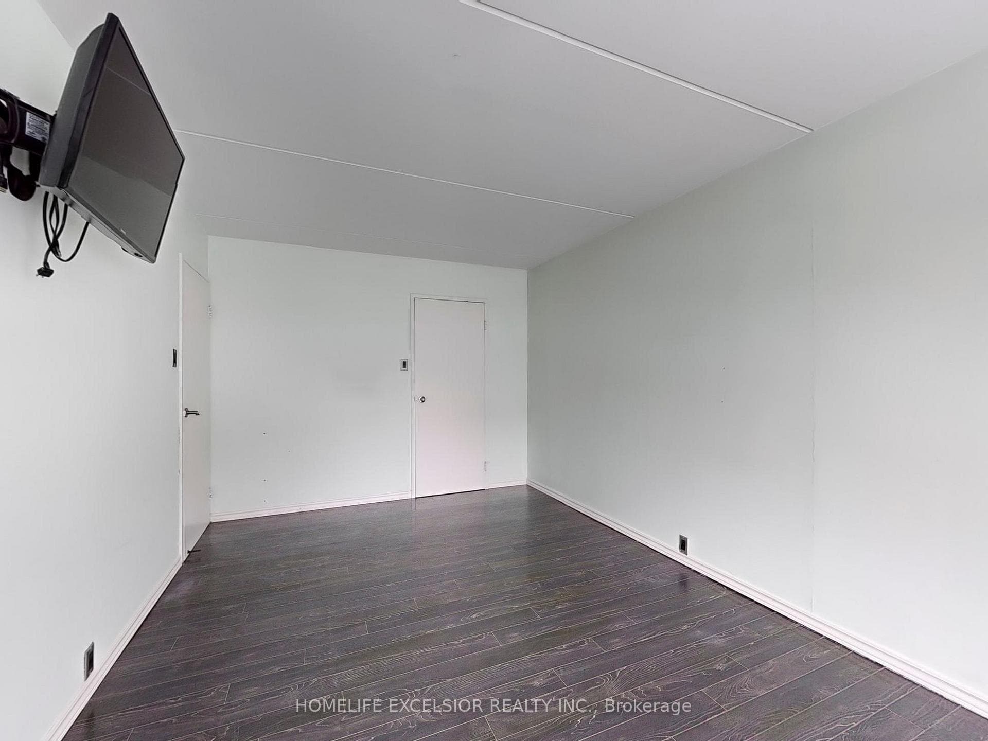 2 Glamorgan Avenue Unit 202 photo 25