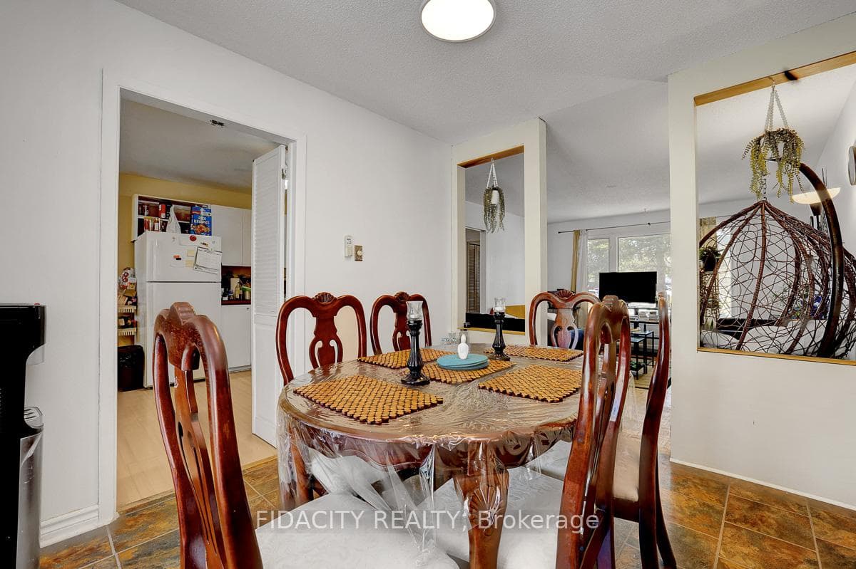 2336 Ogilvie Road photo 8