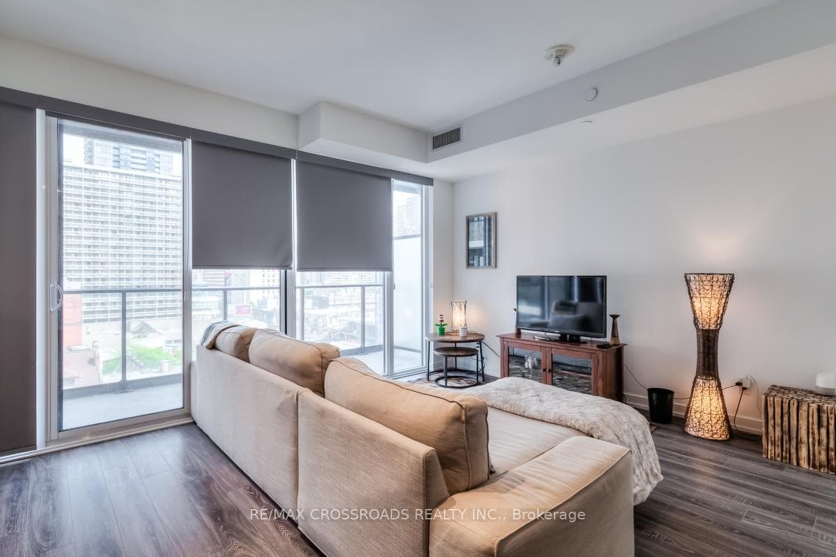 20 EDWARD Street Unit 823 photo 6