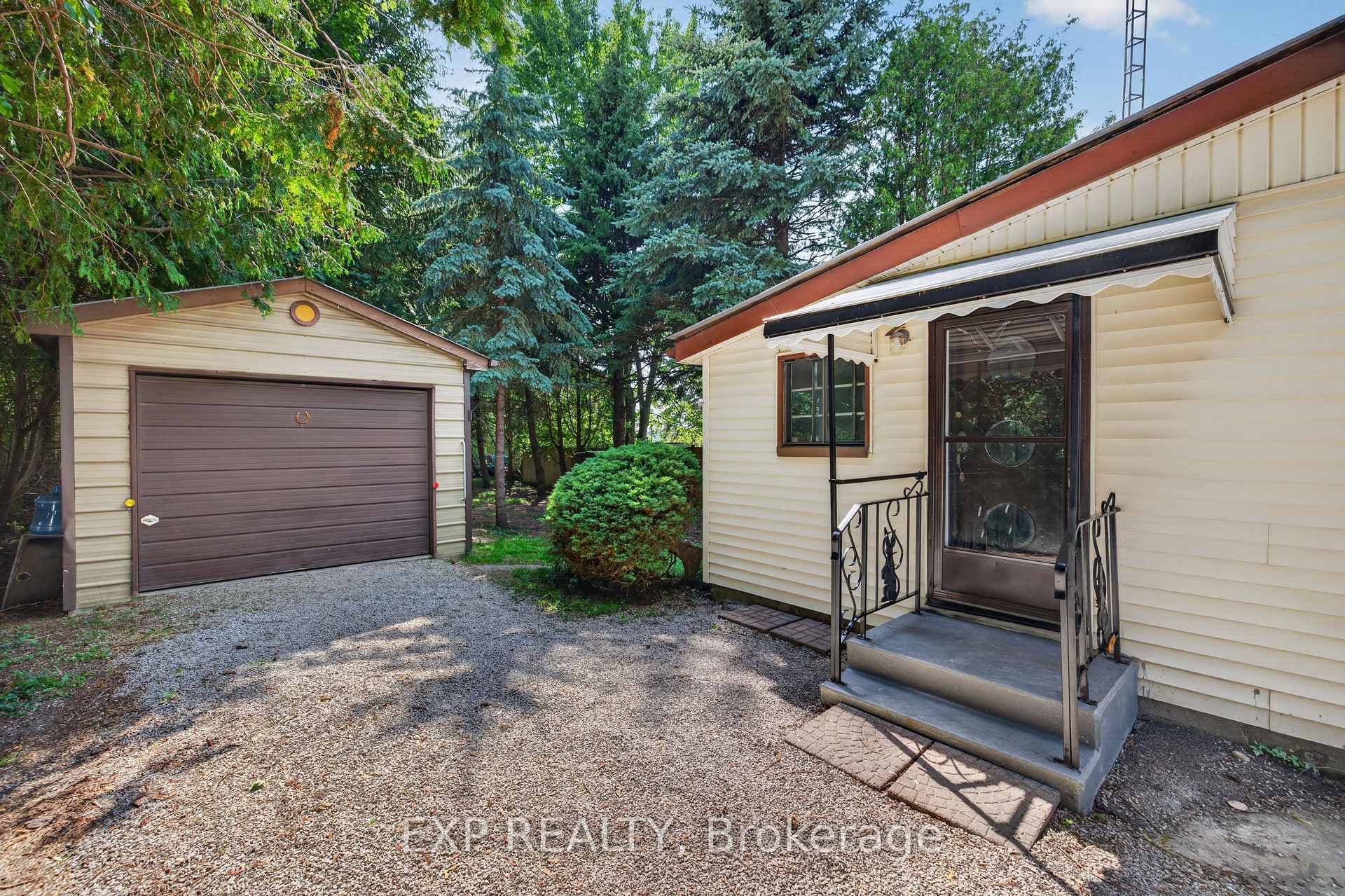 146 Whiting Street photo 35