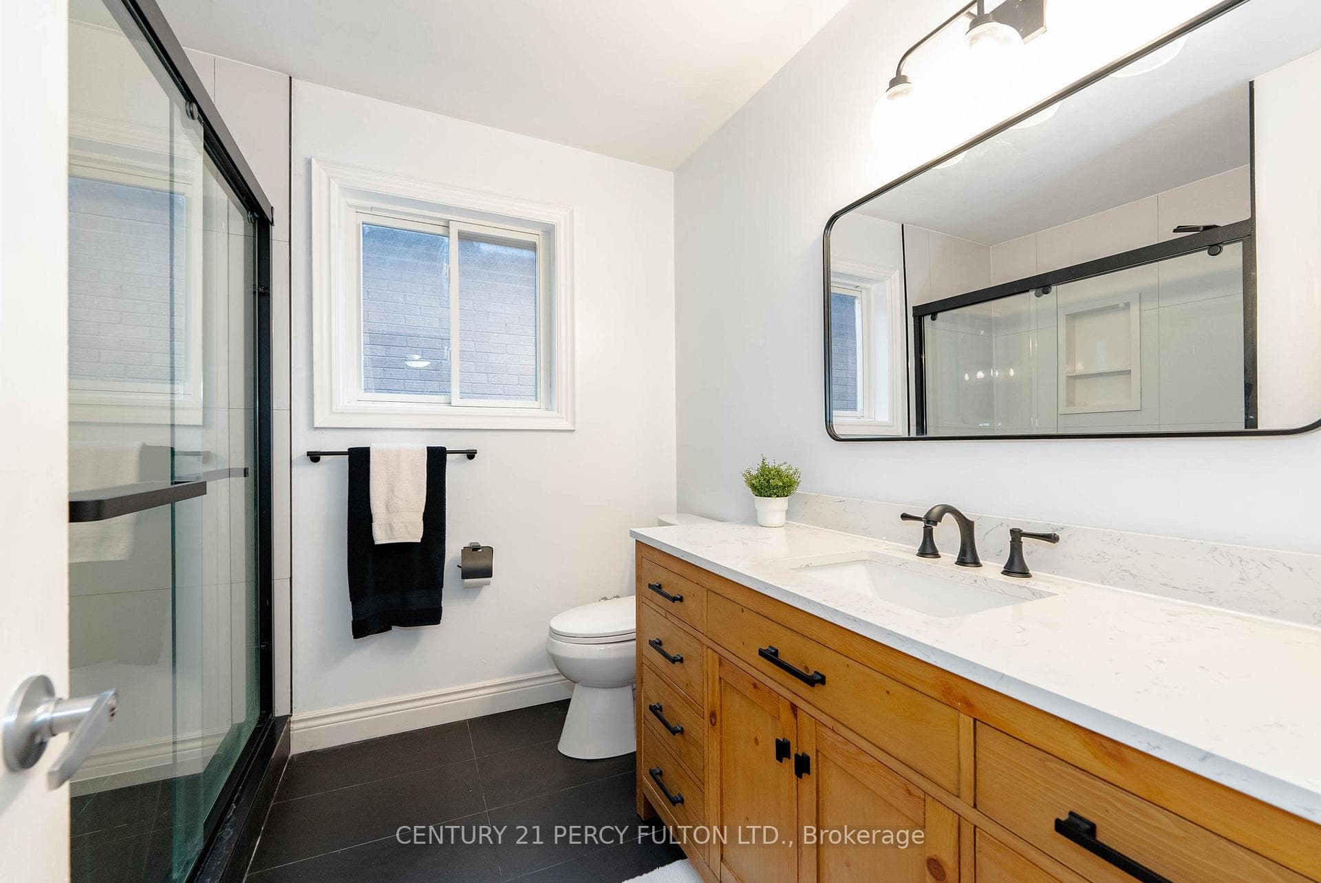1502 Sturgeon Court photo 17