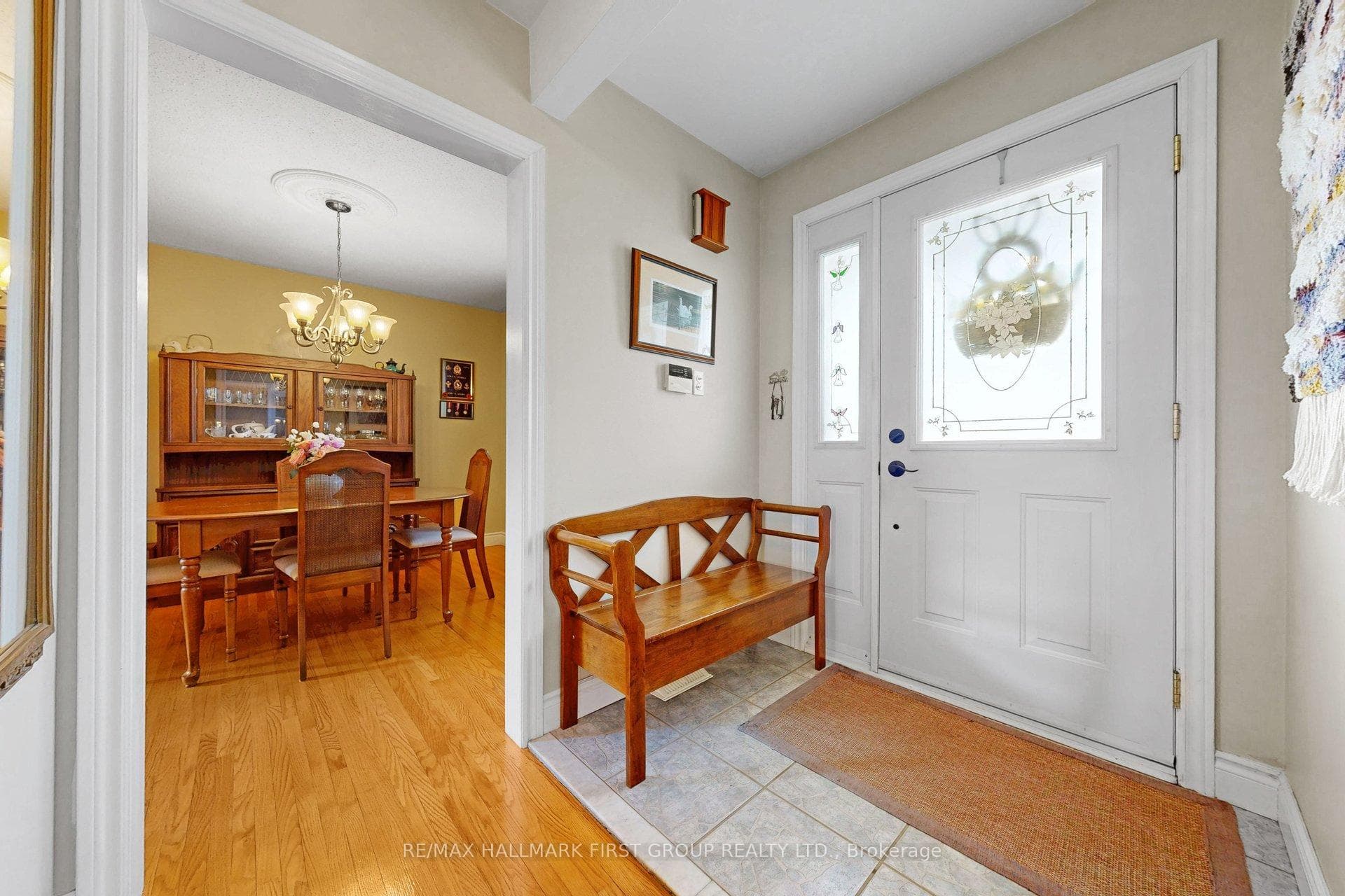 869 Vicki Drive photo 5