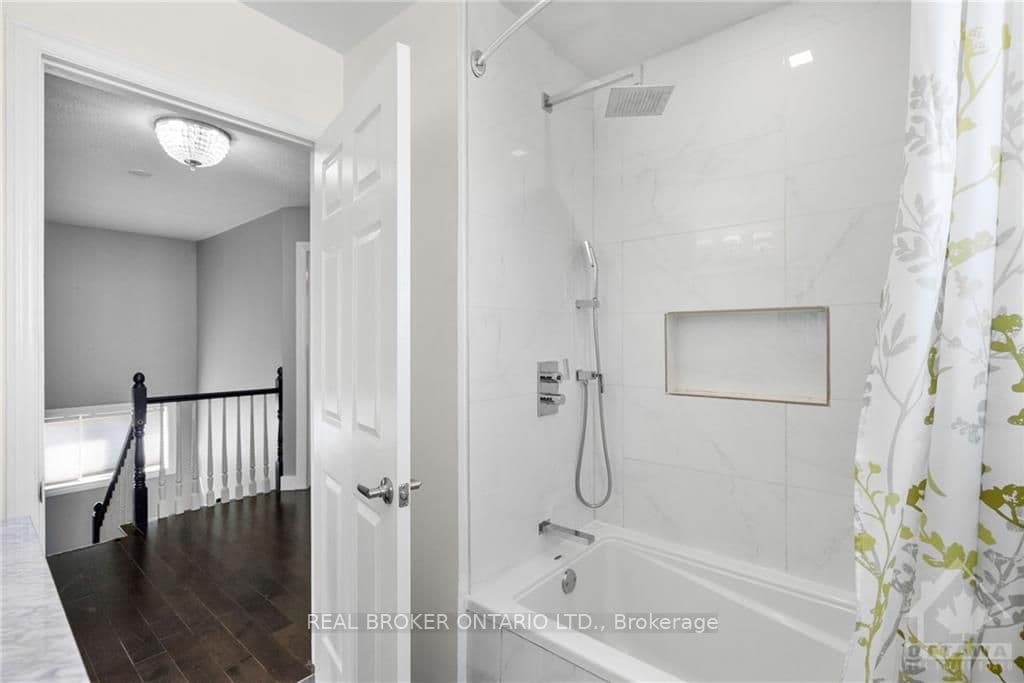 6084 VINEYARD Drive photo 22