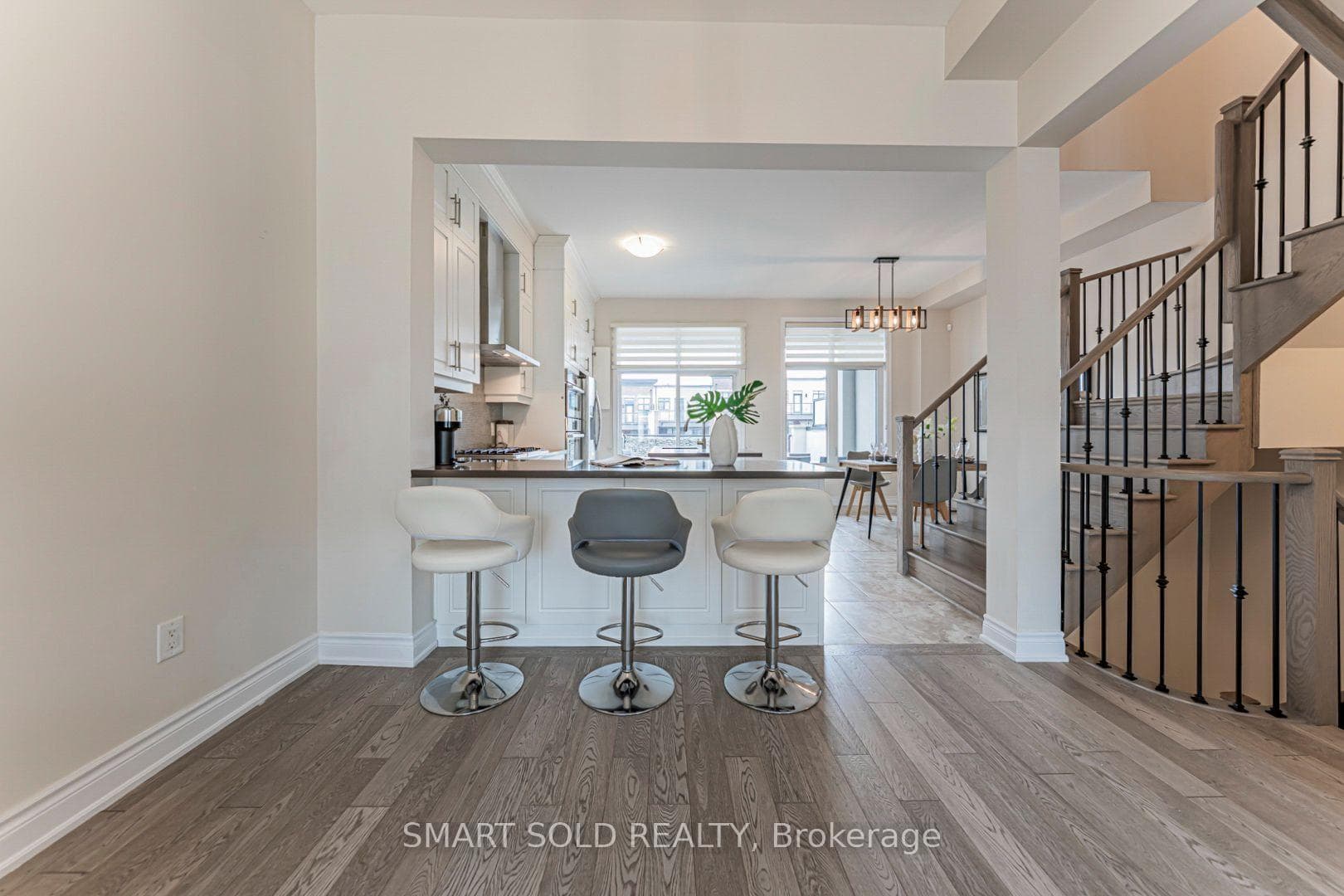 585 Marc Santi Boulevard photo 12