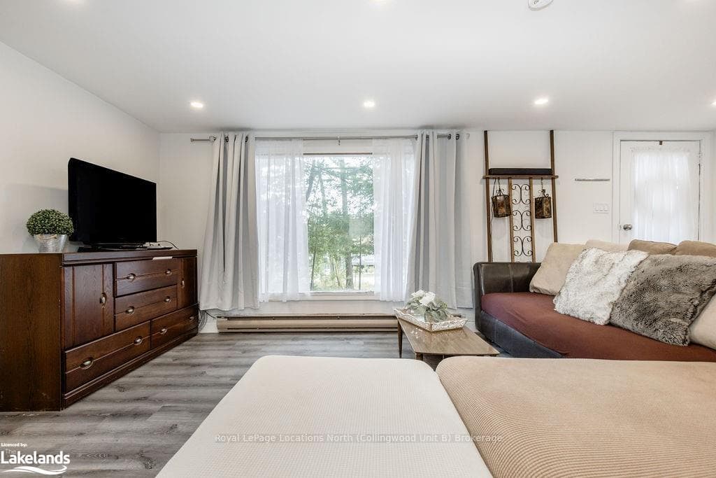 1221 RIVER Road photo 7