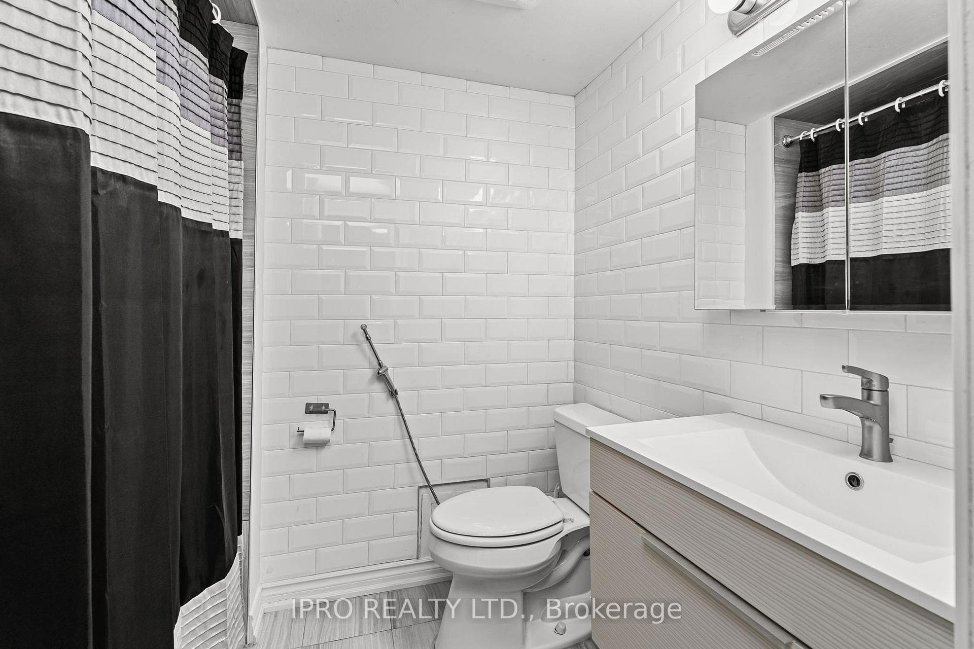 298 Jarvis Street Unit 1601 photo 26