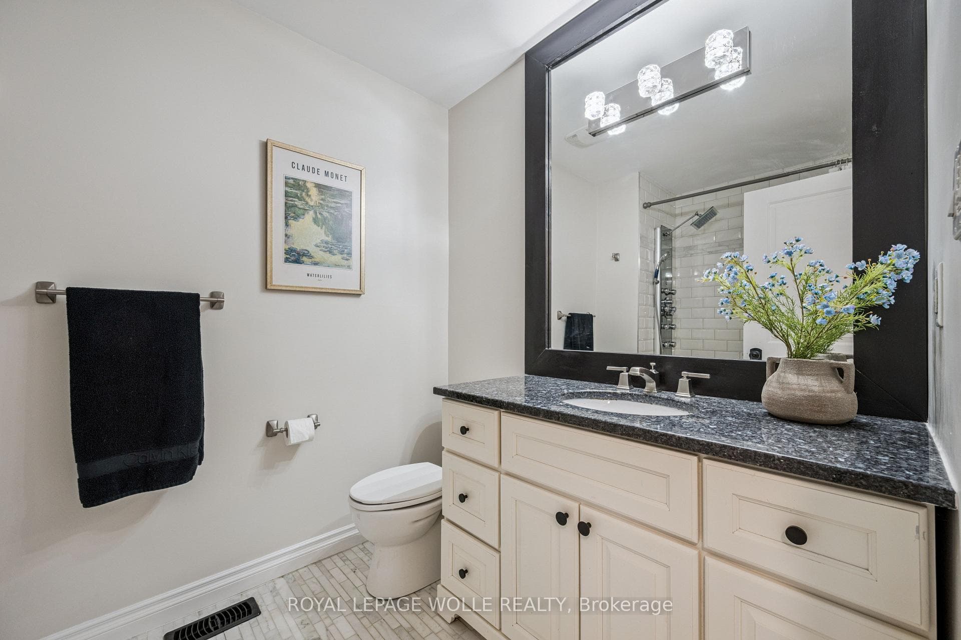 58 Bock Street photo 24