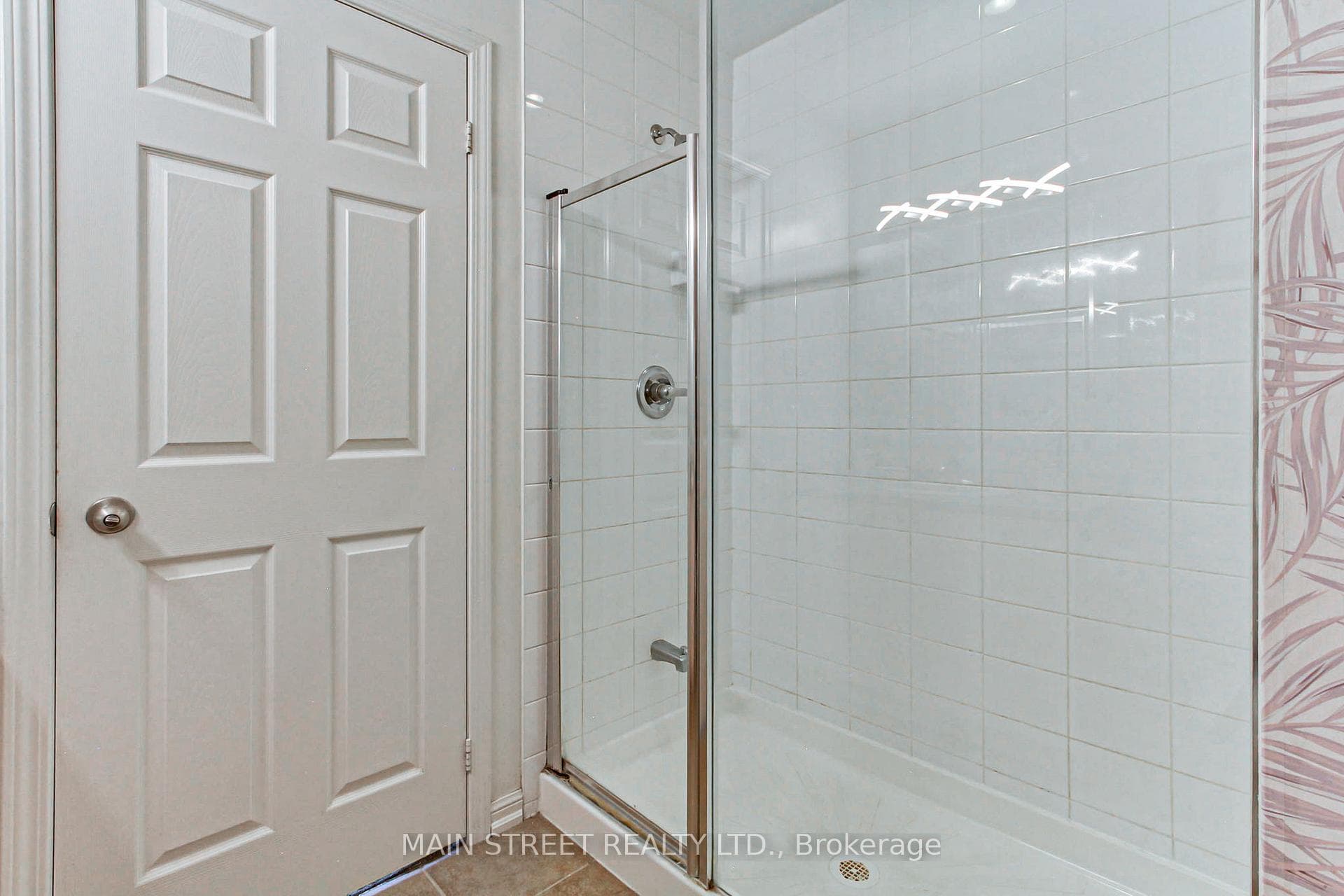 15949 Bayview Avenue Unit 4 photo 21