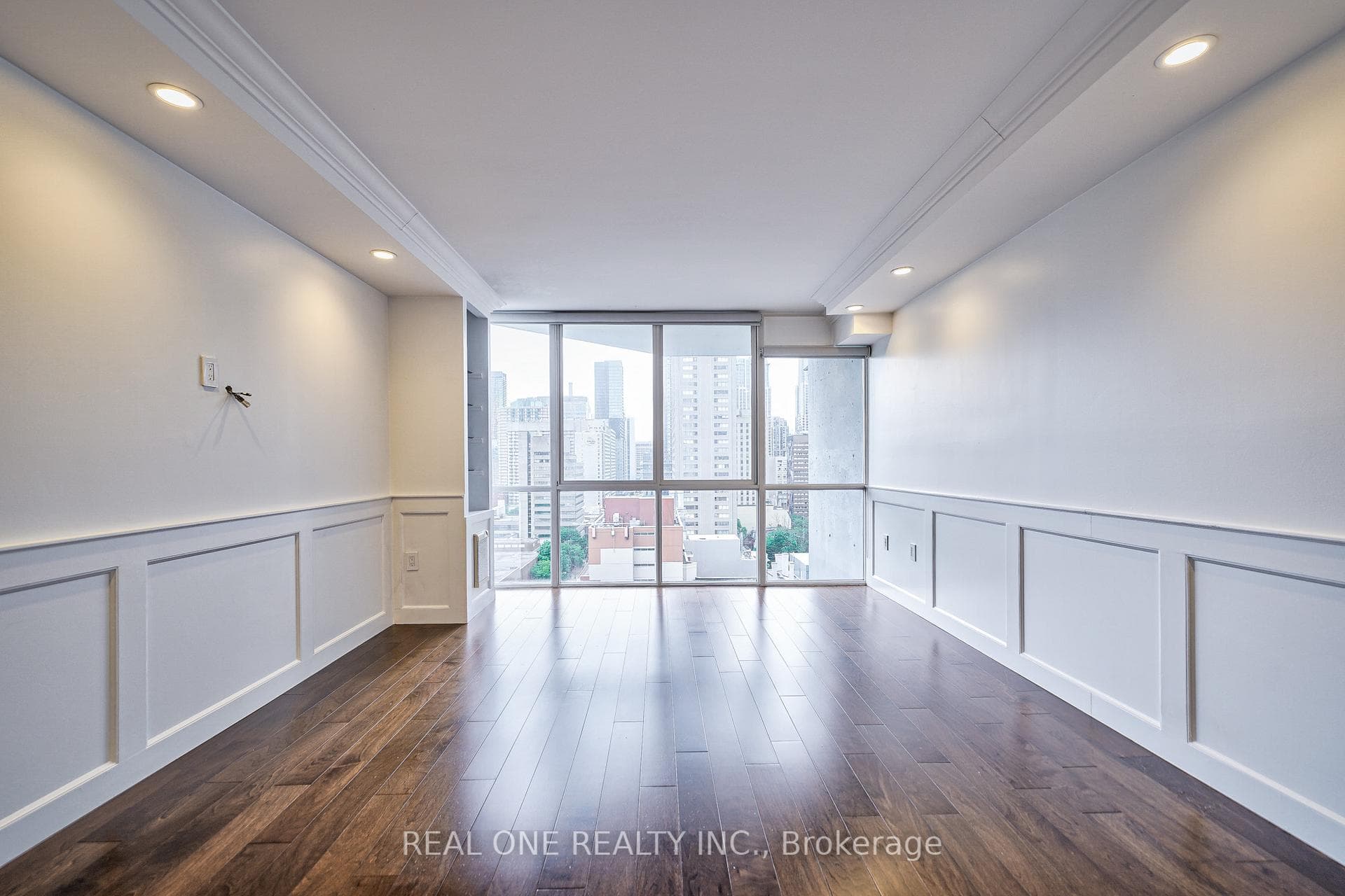 86 Gerrard Street Unit 14D photo 26