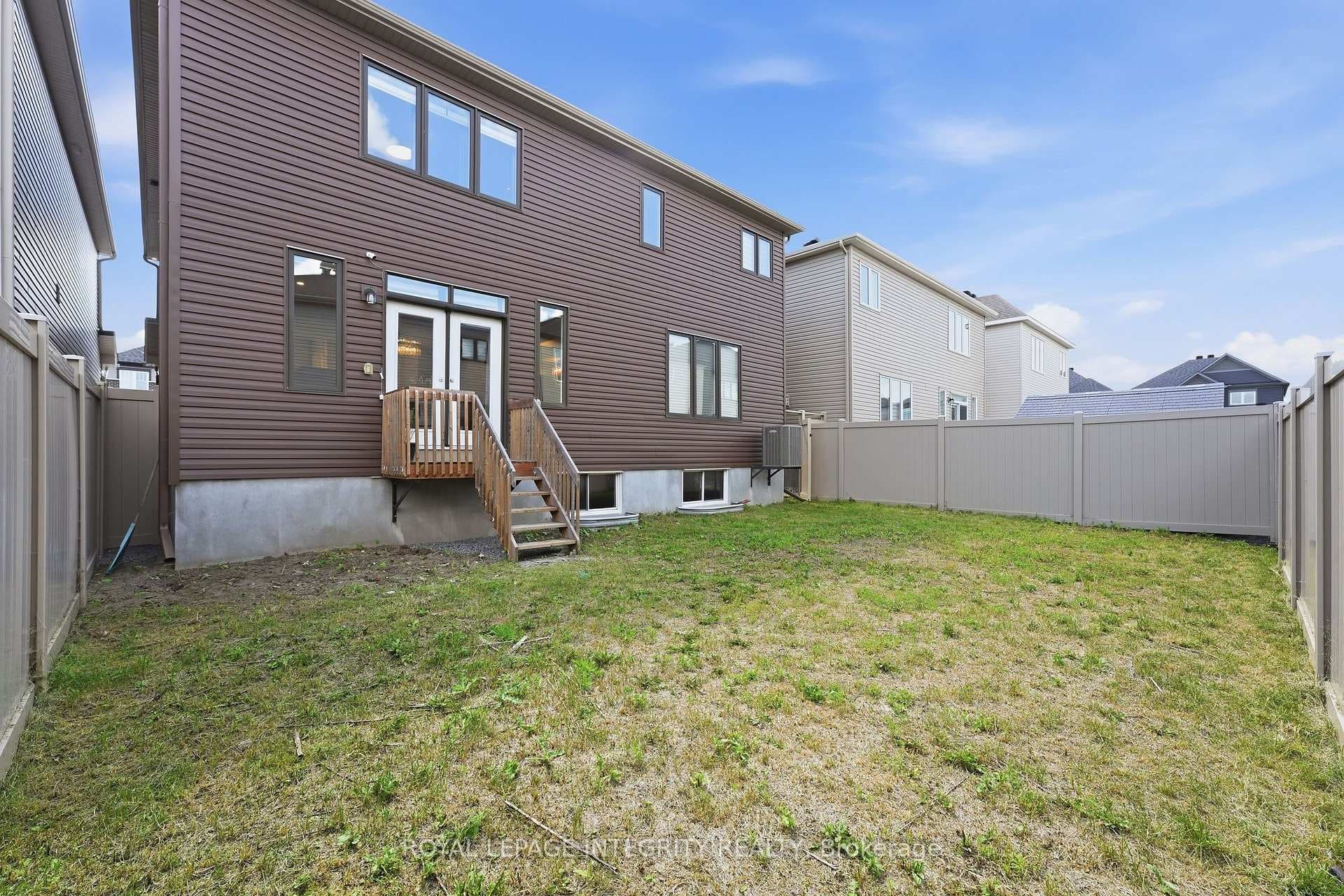90 Coco Place photo 46