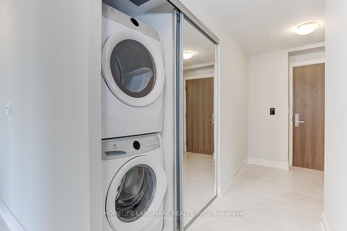 200 Bloor Street Unit 1804 photo 10
