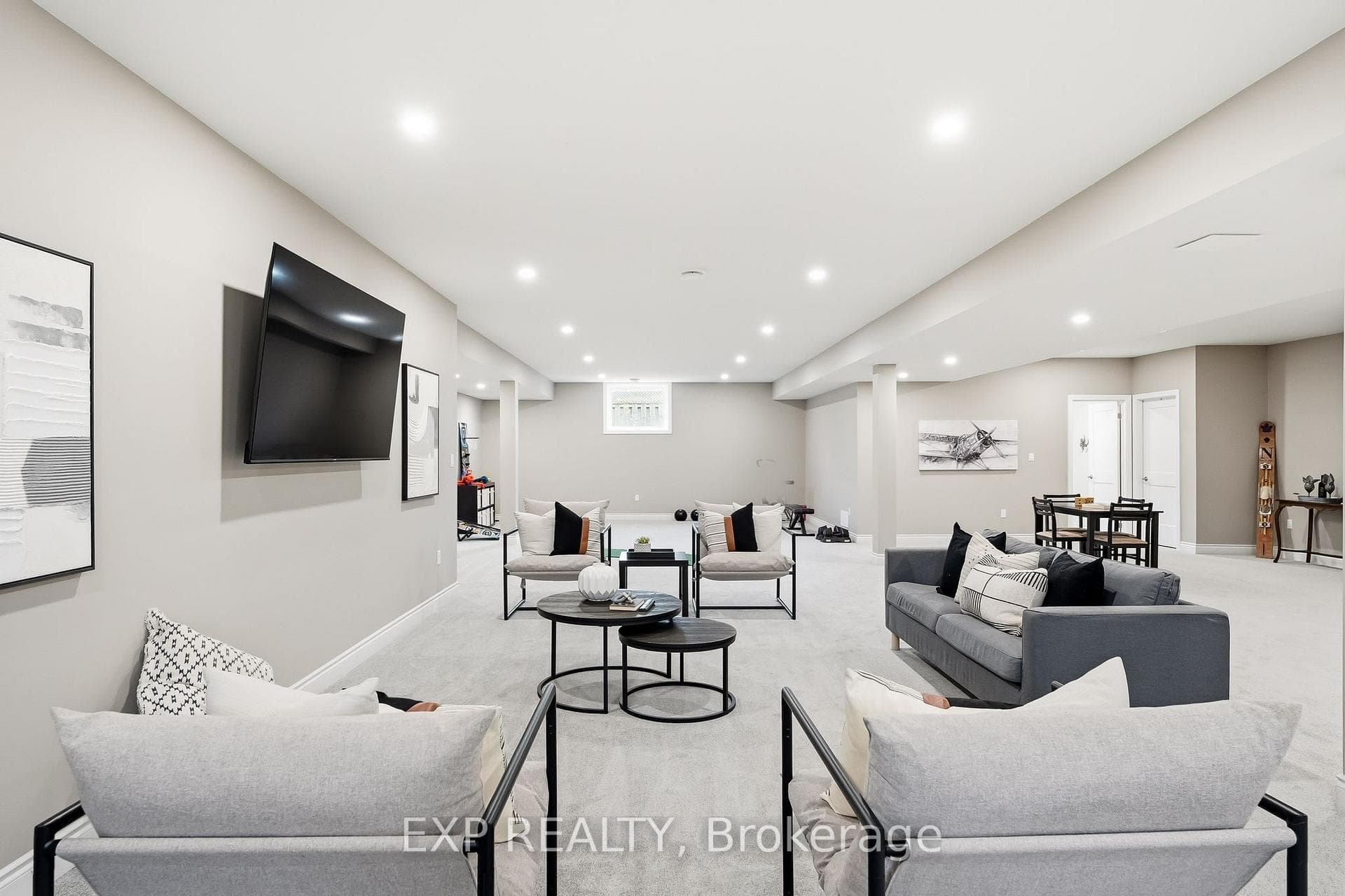 2939 Rundle Road photo 39
