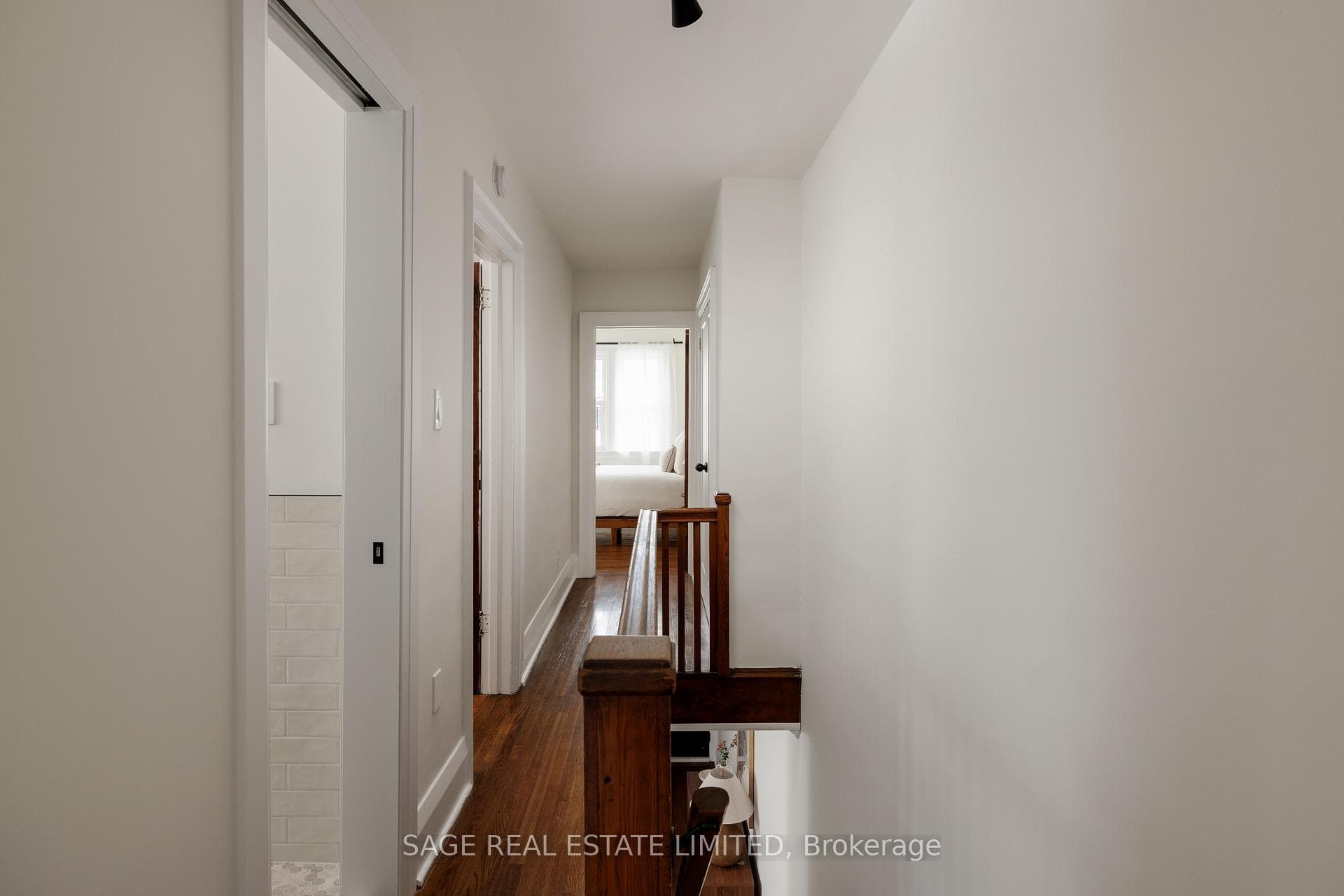 292A Woodfield Road photo 21