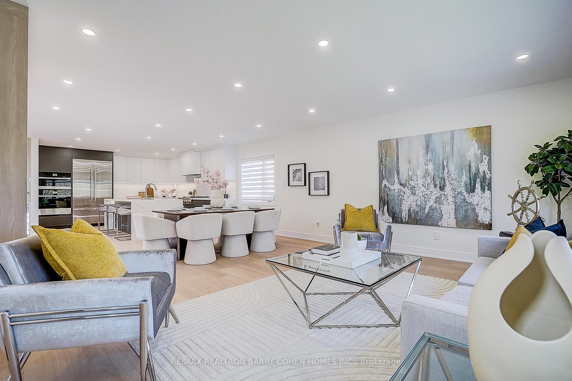 34 Elliotwood Court photo 5