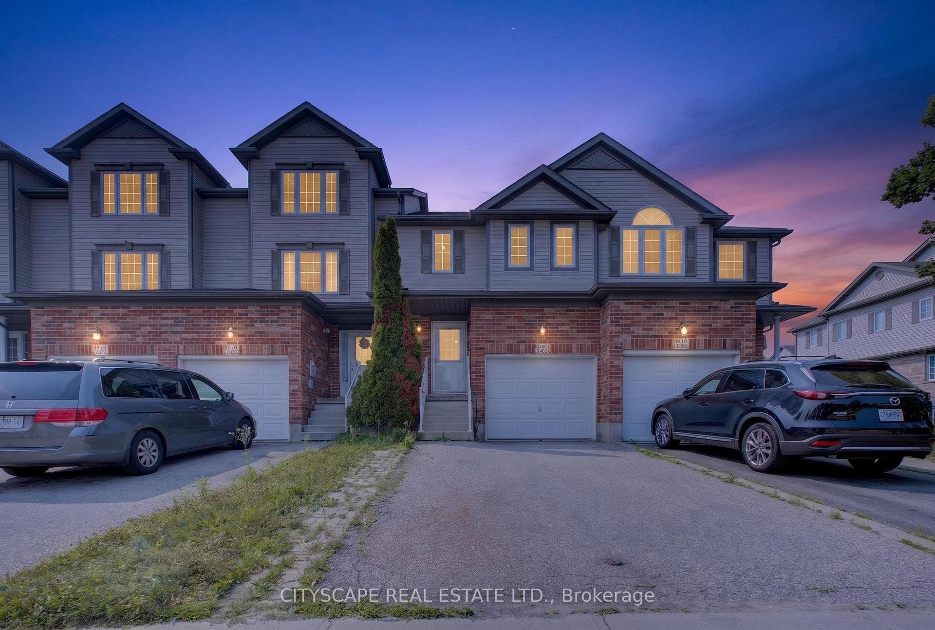 244 Sophia Crescent photo 1