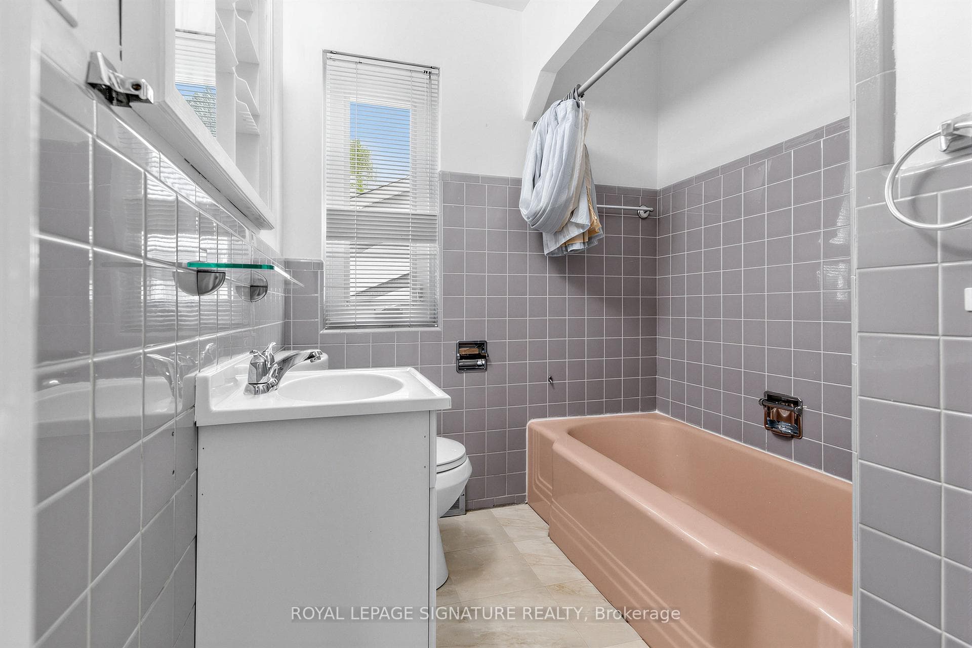 69 Greenland Road photo 18