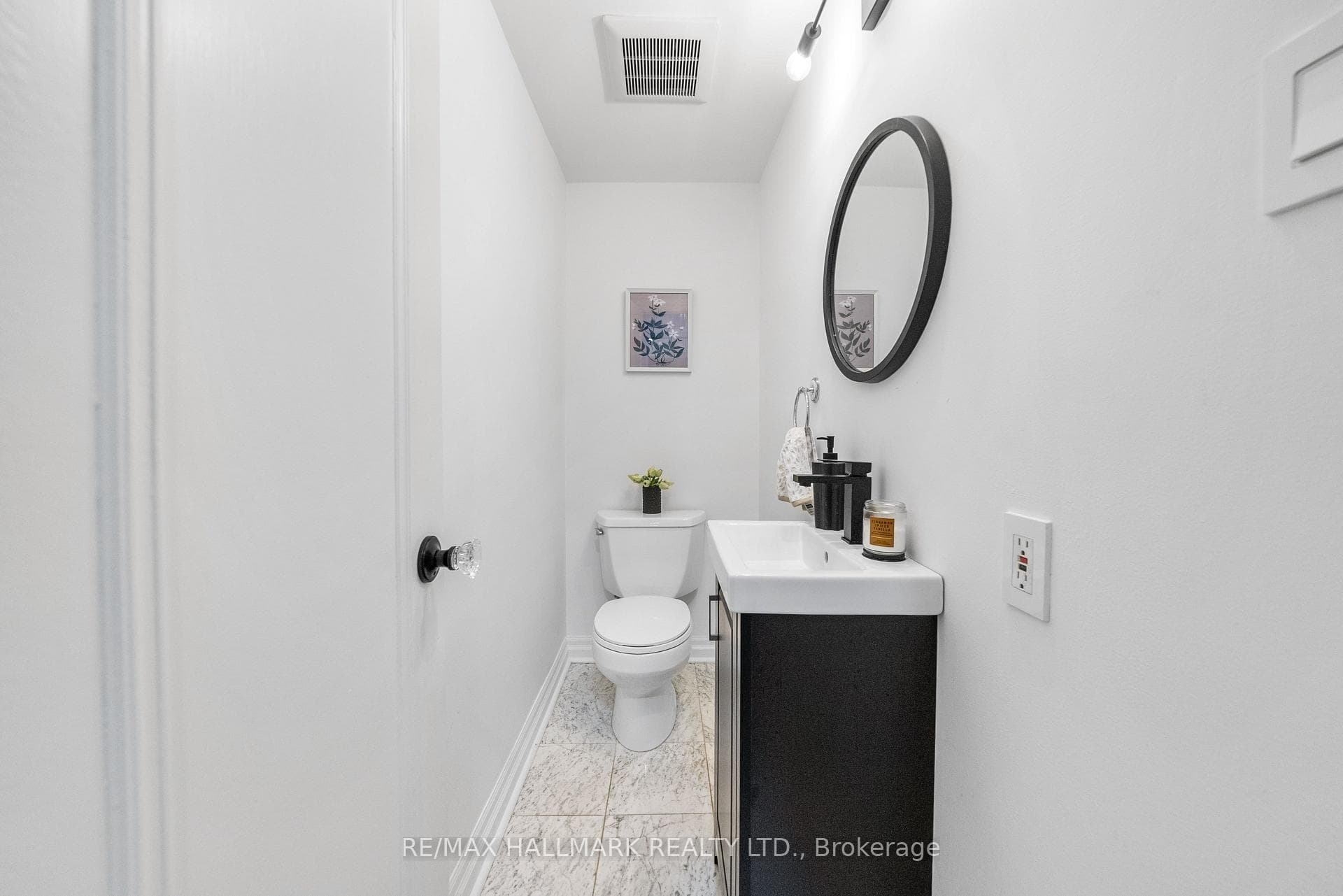 16 Elderwood Drive photo 9