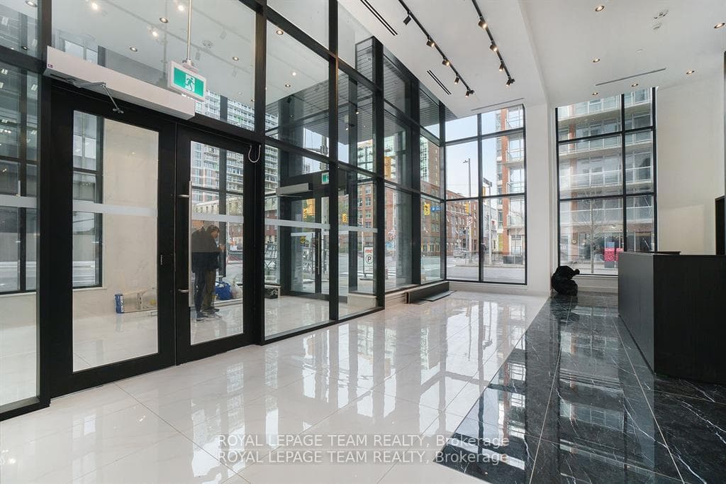 180 George Street Unit 711 photo 3