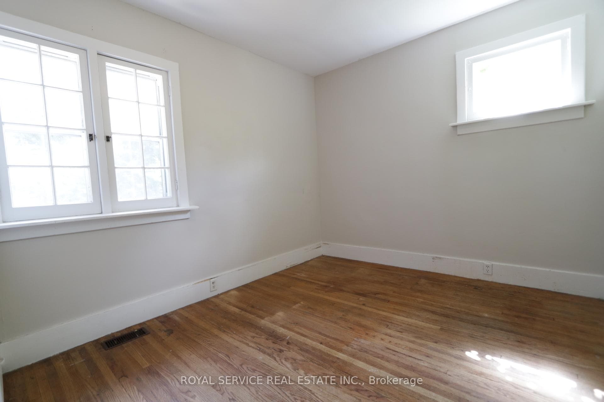 15 Westmoreland Avenue photo 17