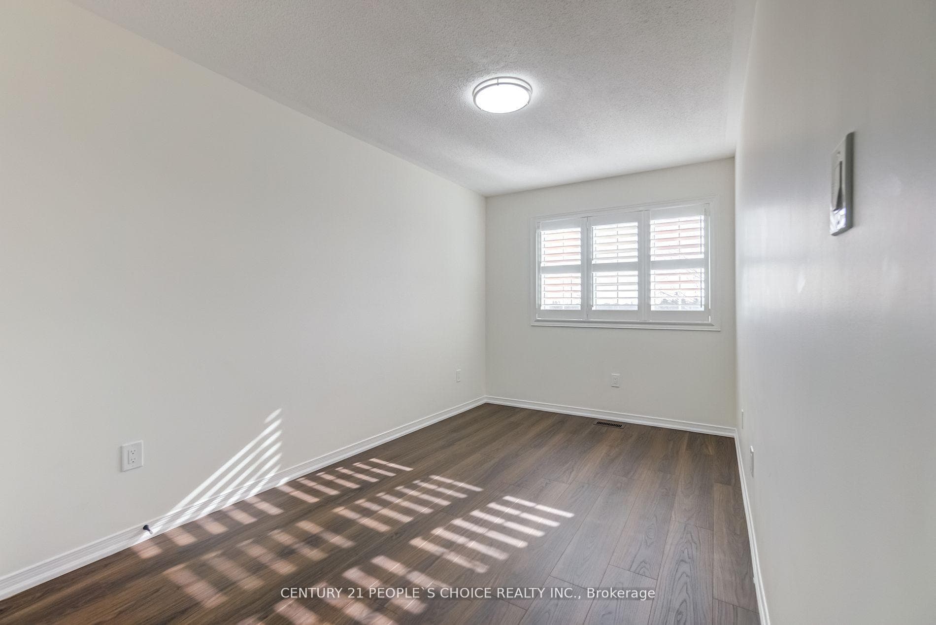 130 Keystar Court photo 31