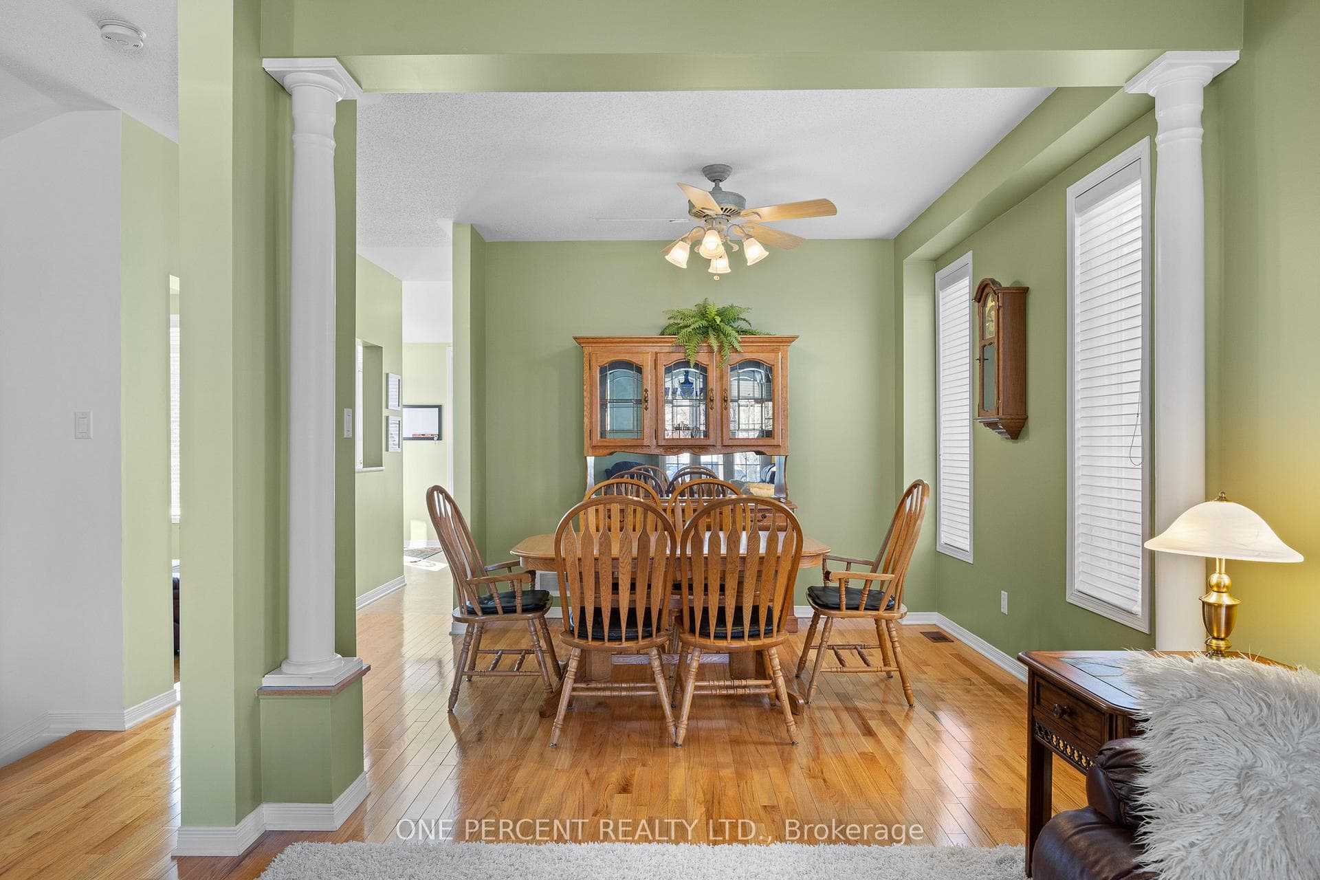 2113 Hallendale Street photo 8