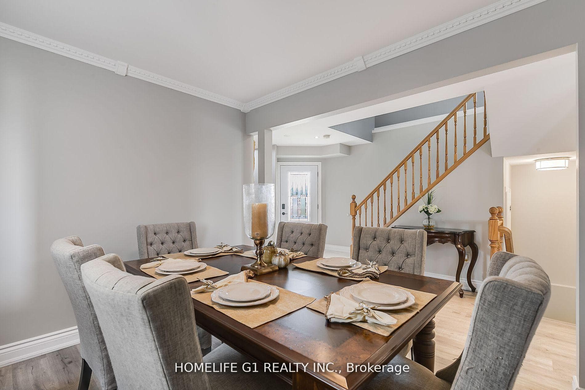 5 Chateau Crescent photo 7