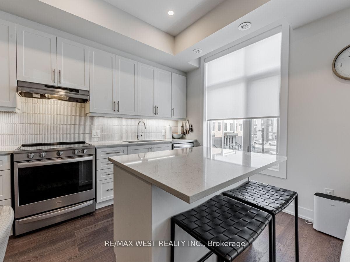 9580 Islington Avenue Unit U233 photo 8