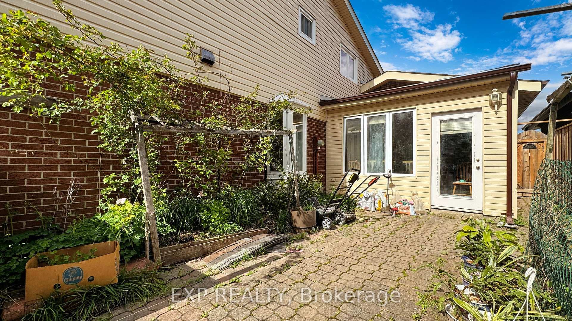 32 Amanda Drive photo 31