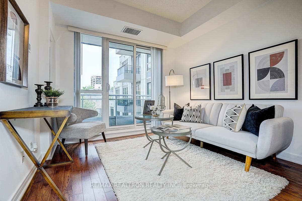 9191 Yonge Street Unit SW 321 photo 17