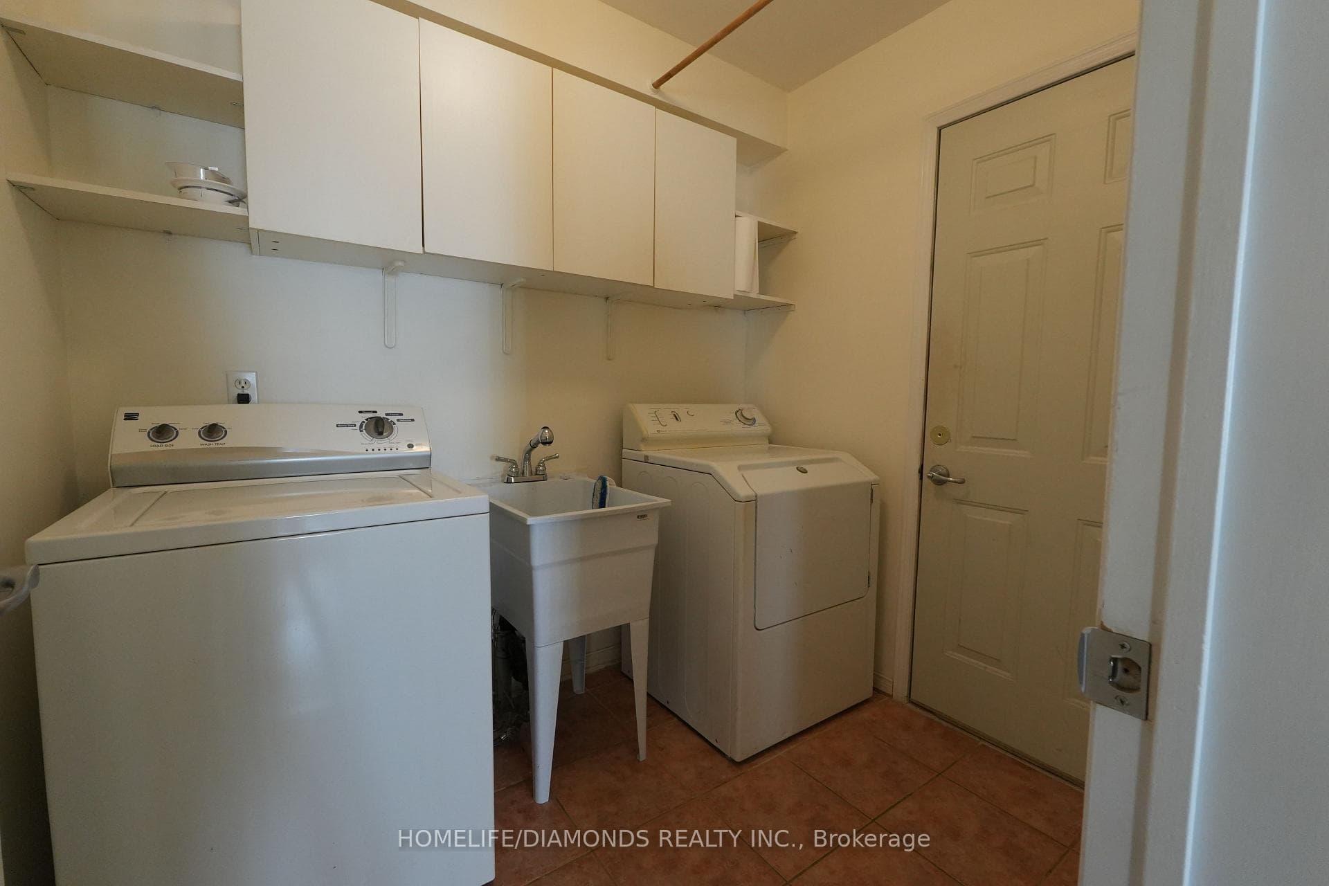 5267 BROOKWOOD Court photo 21
