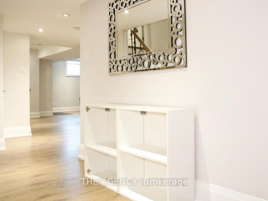 4484 Shelby Crescent photo 28