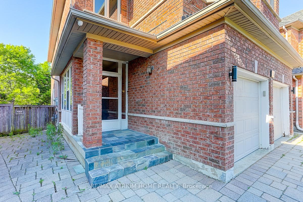45 Shoshana Drive photo 3