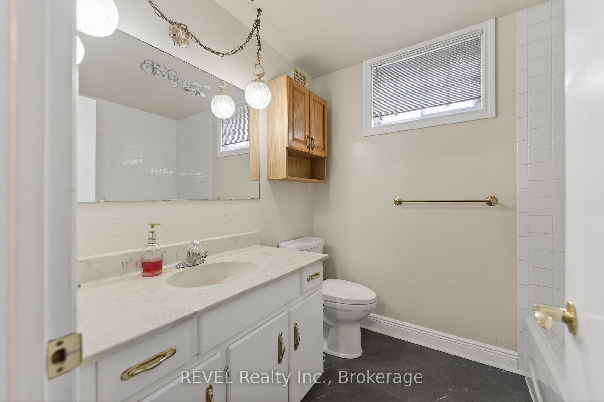 19 Lynwood Drive photo 37