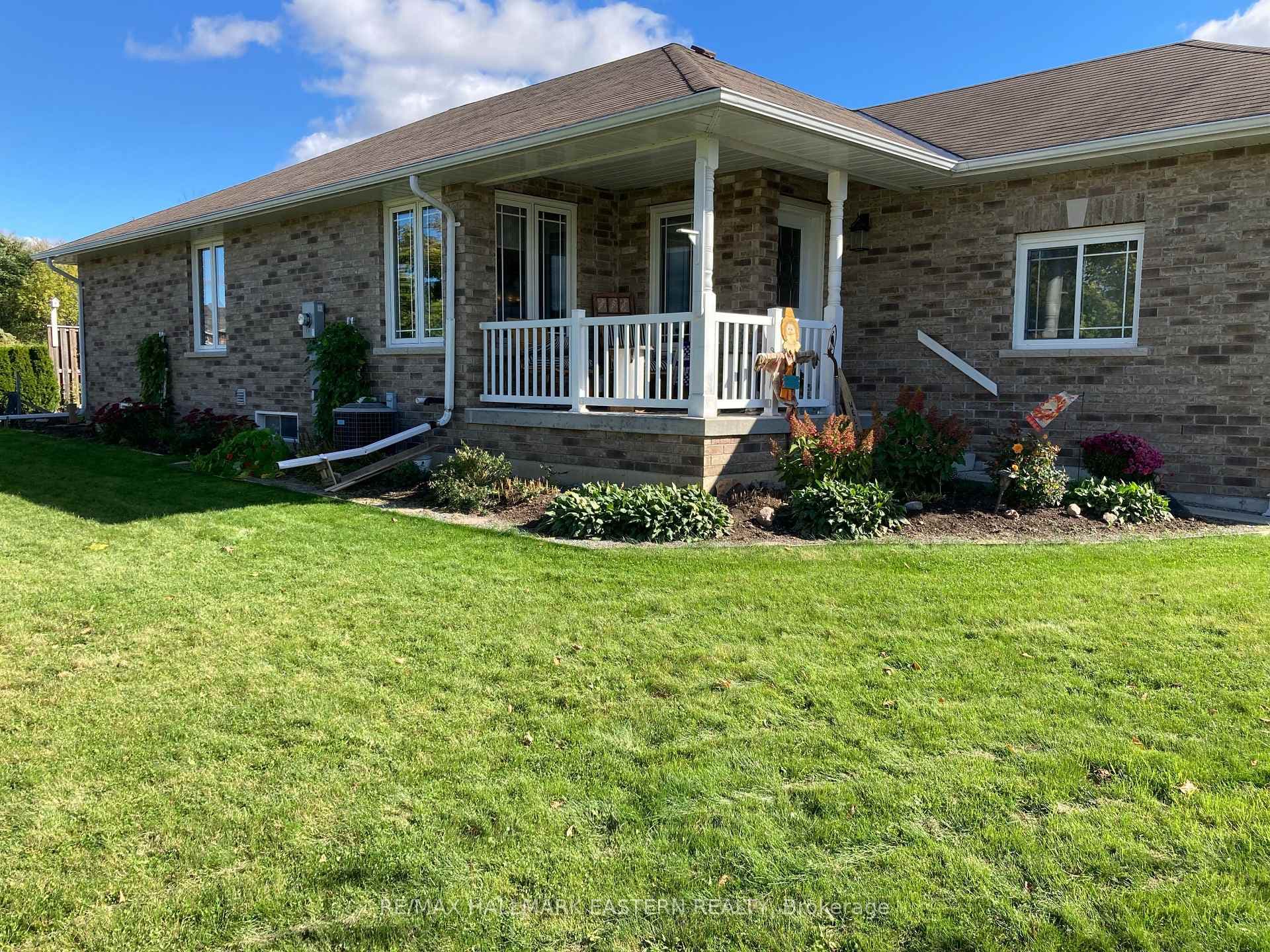 2287 Marsdale Drive photo 5