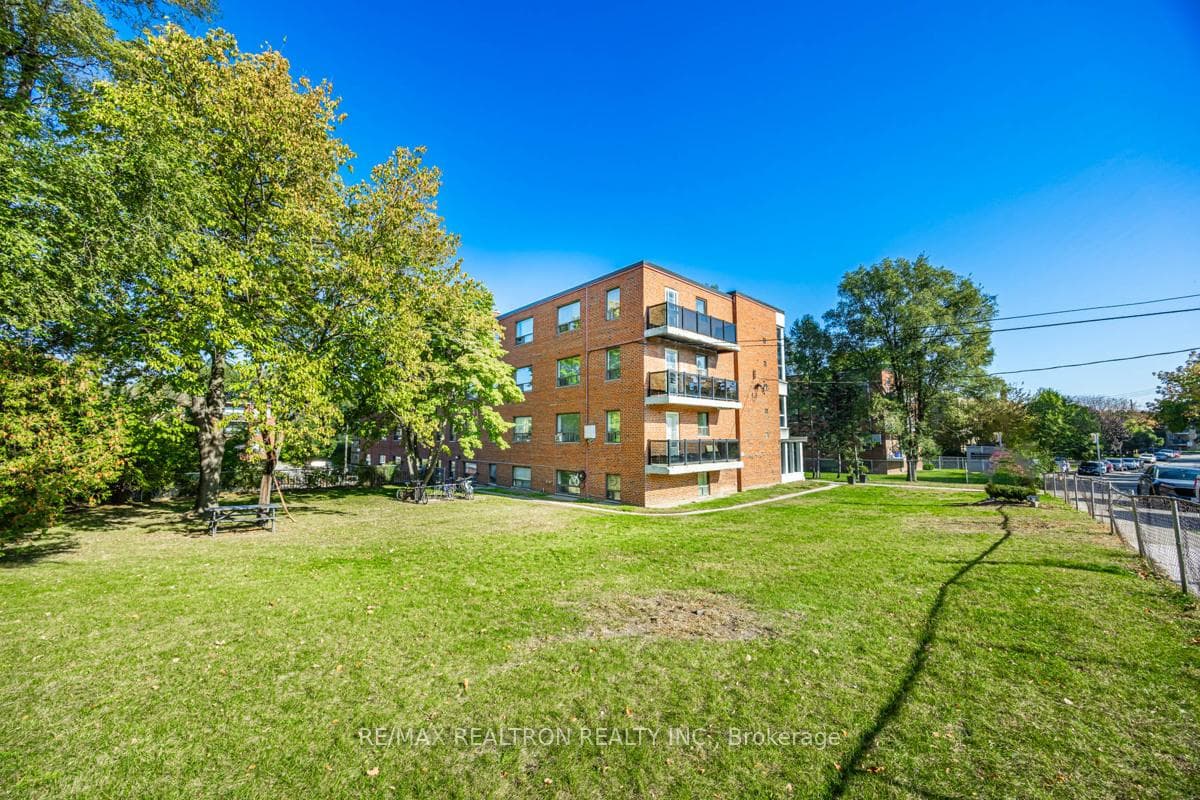 4 Hill Heights Road Unit 201 photo 20
