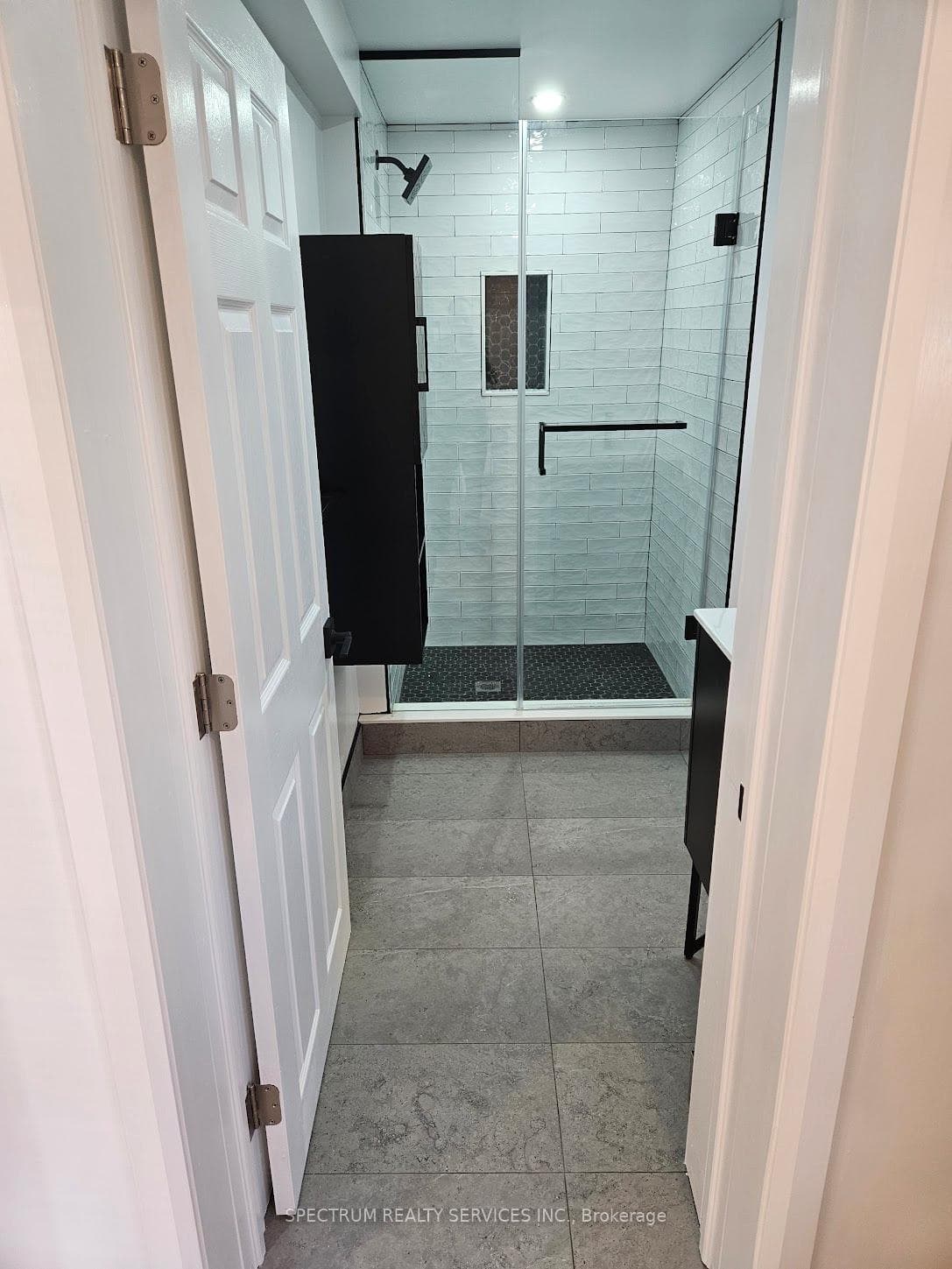 49 Gotham Court Unit 2 photo 9