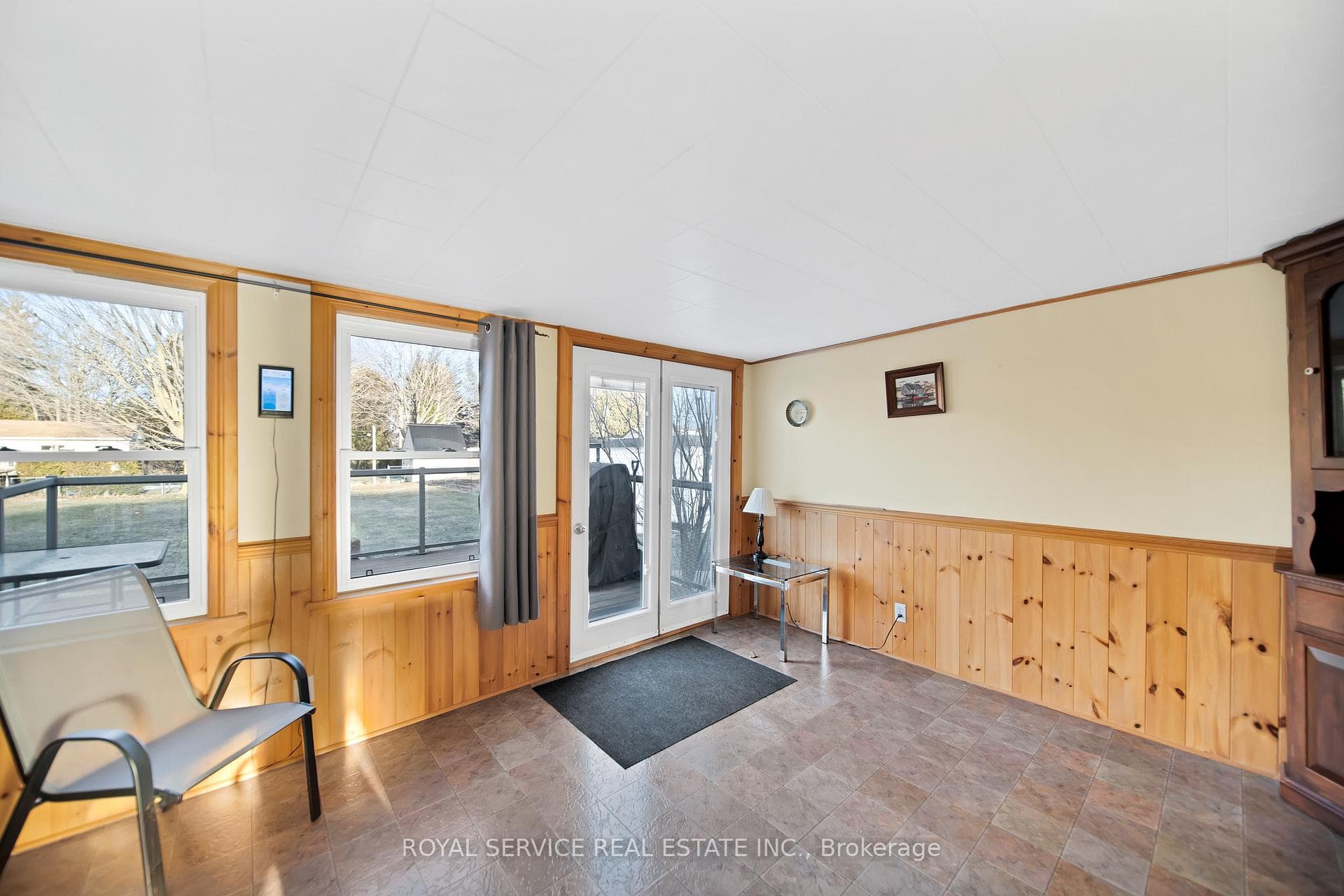 263 Victoria Street photo 11