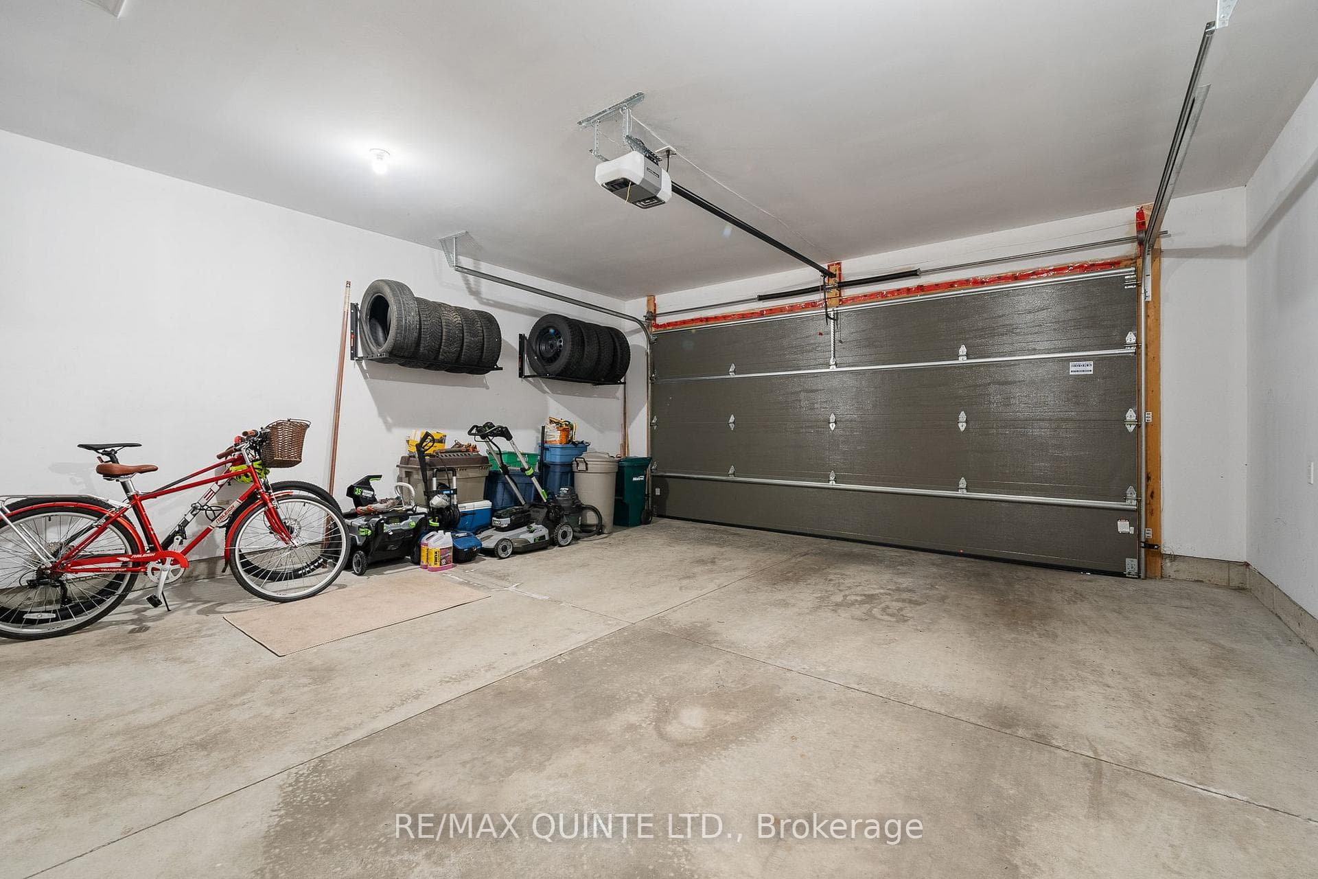 2 Mavis Way photo 30