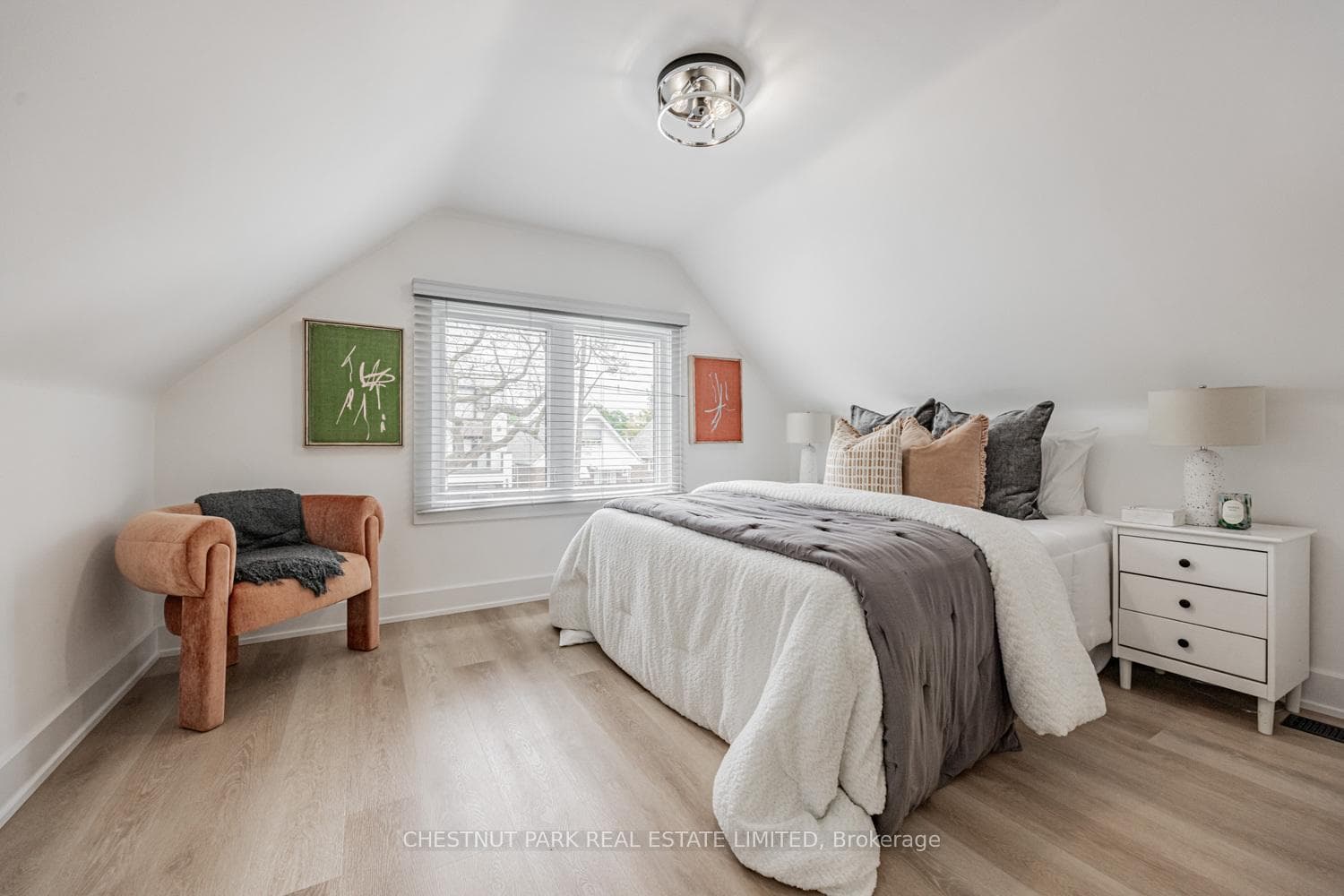 110 Binswood Avenue photo 25