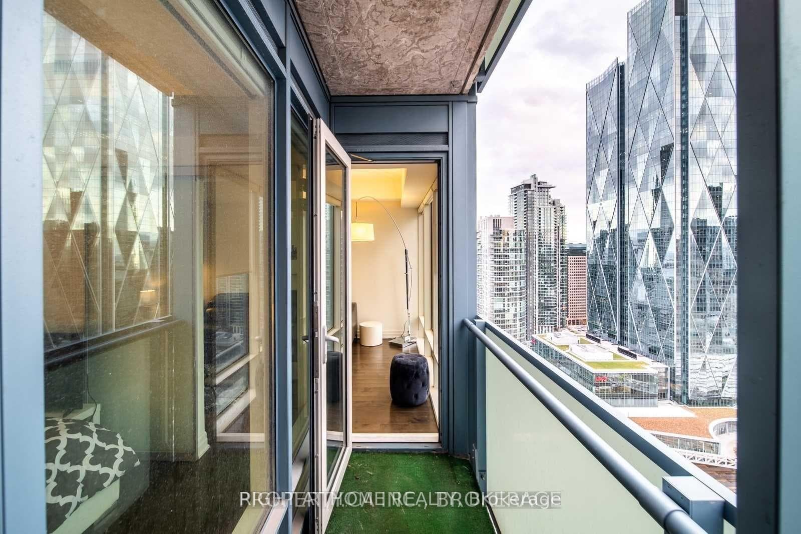 8 The Esplanade Street Unit 3203 photo 21