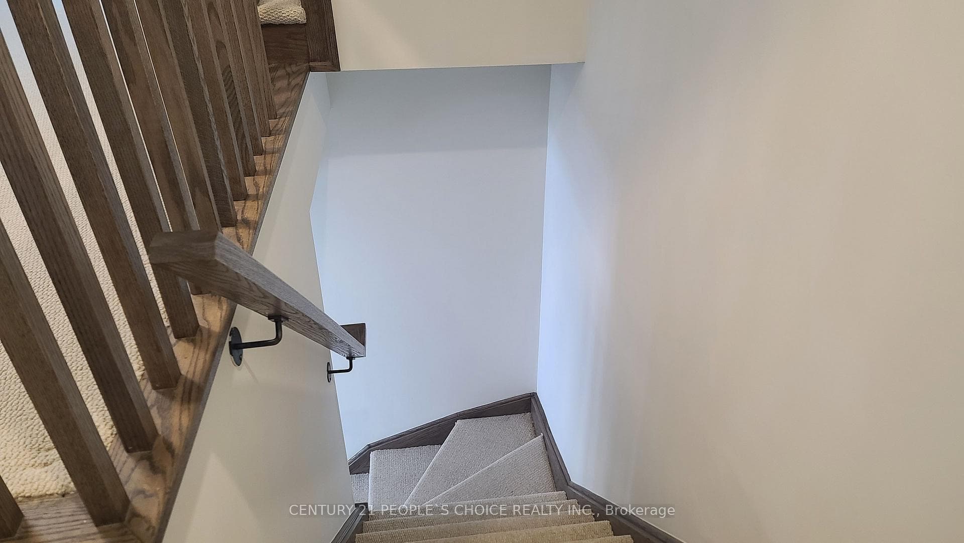 151 Honeycrisp Crescent Unit 183 photo 33