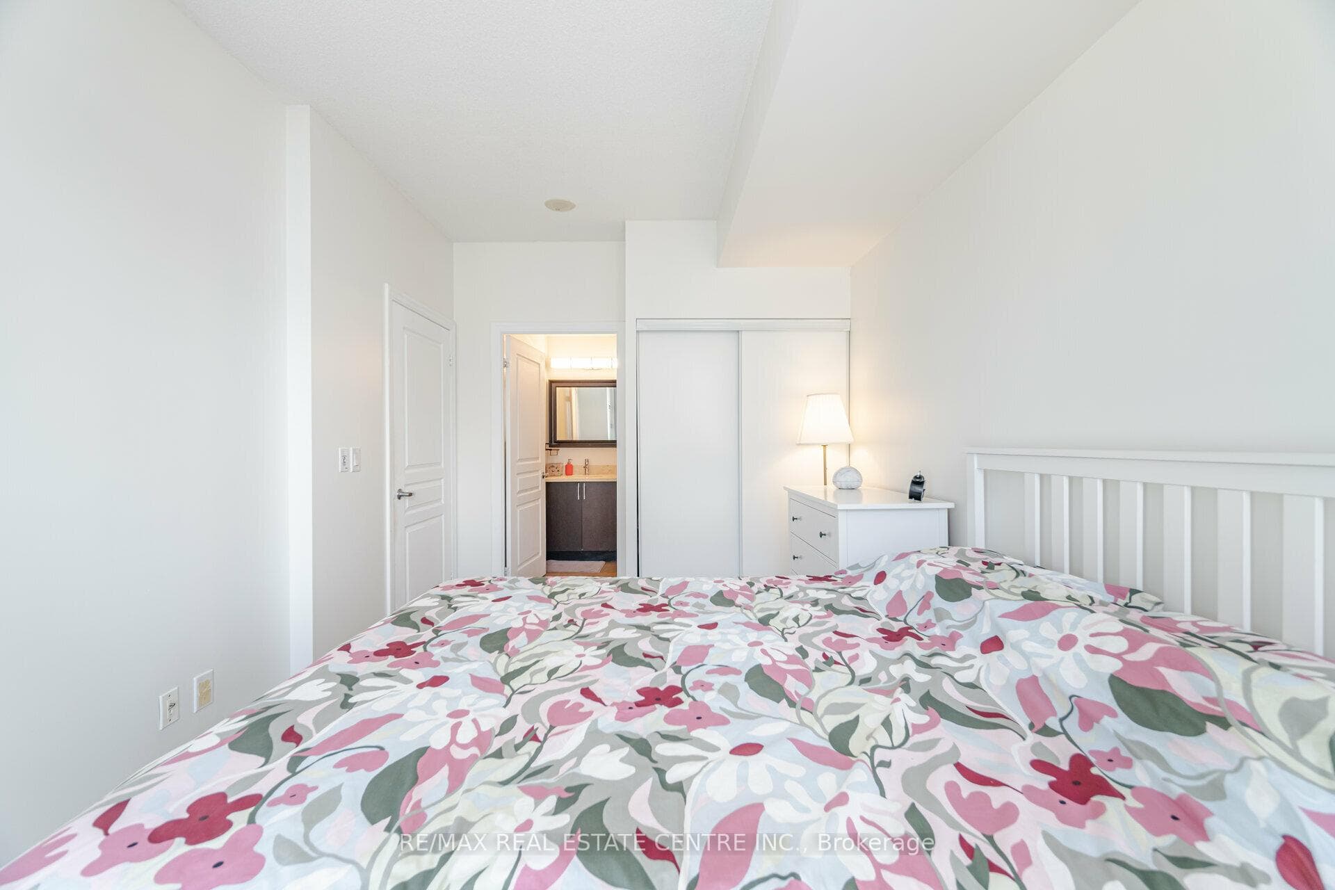 225 Webb Drive Unit 2910 photo 18