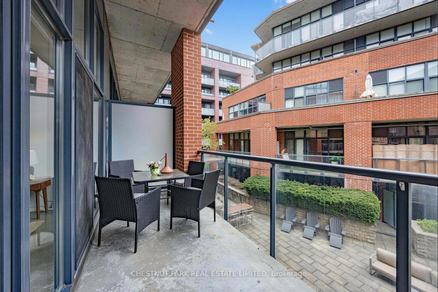 Large balcony with dual access