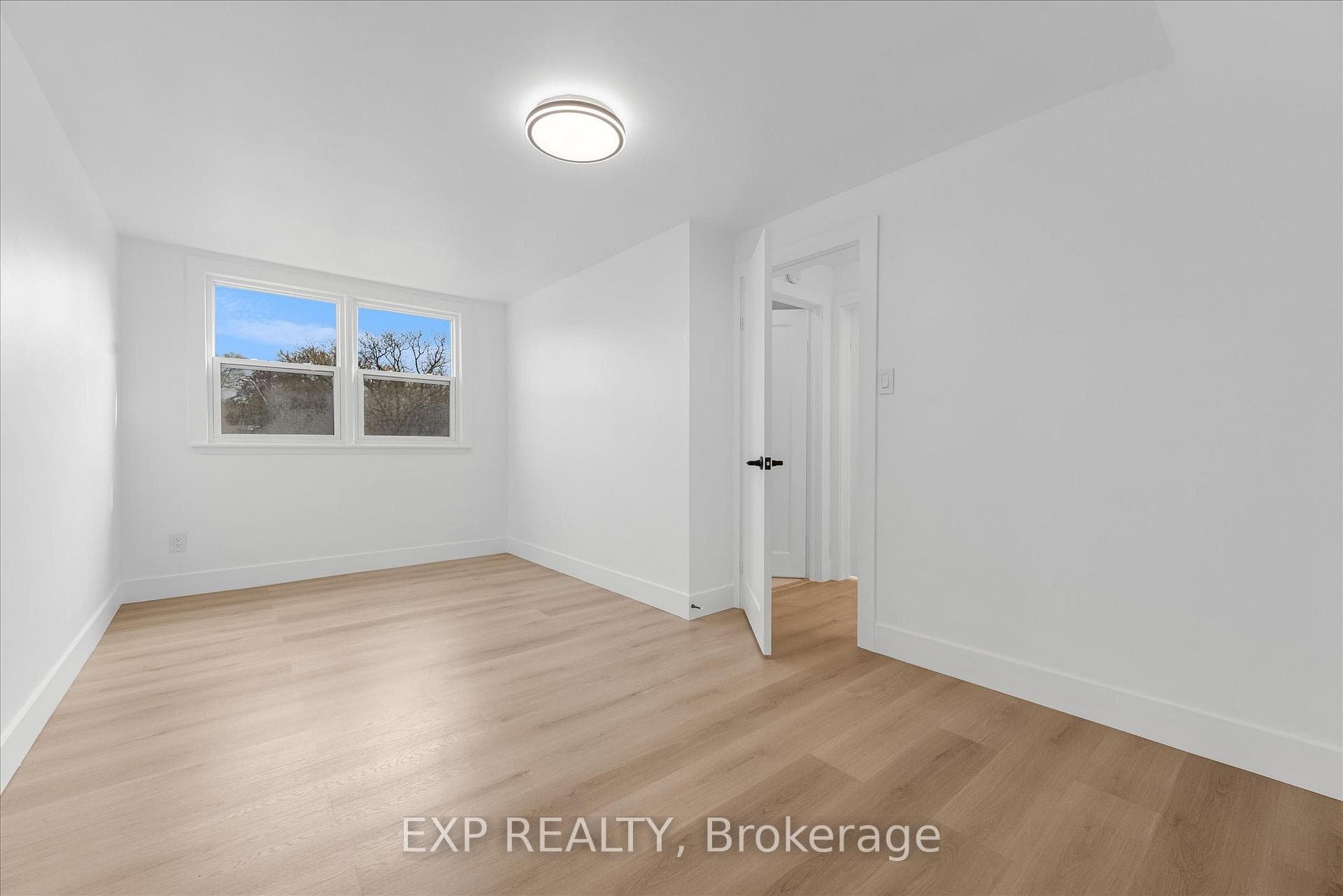81 Armstrong Avenue photo 17