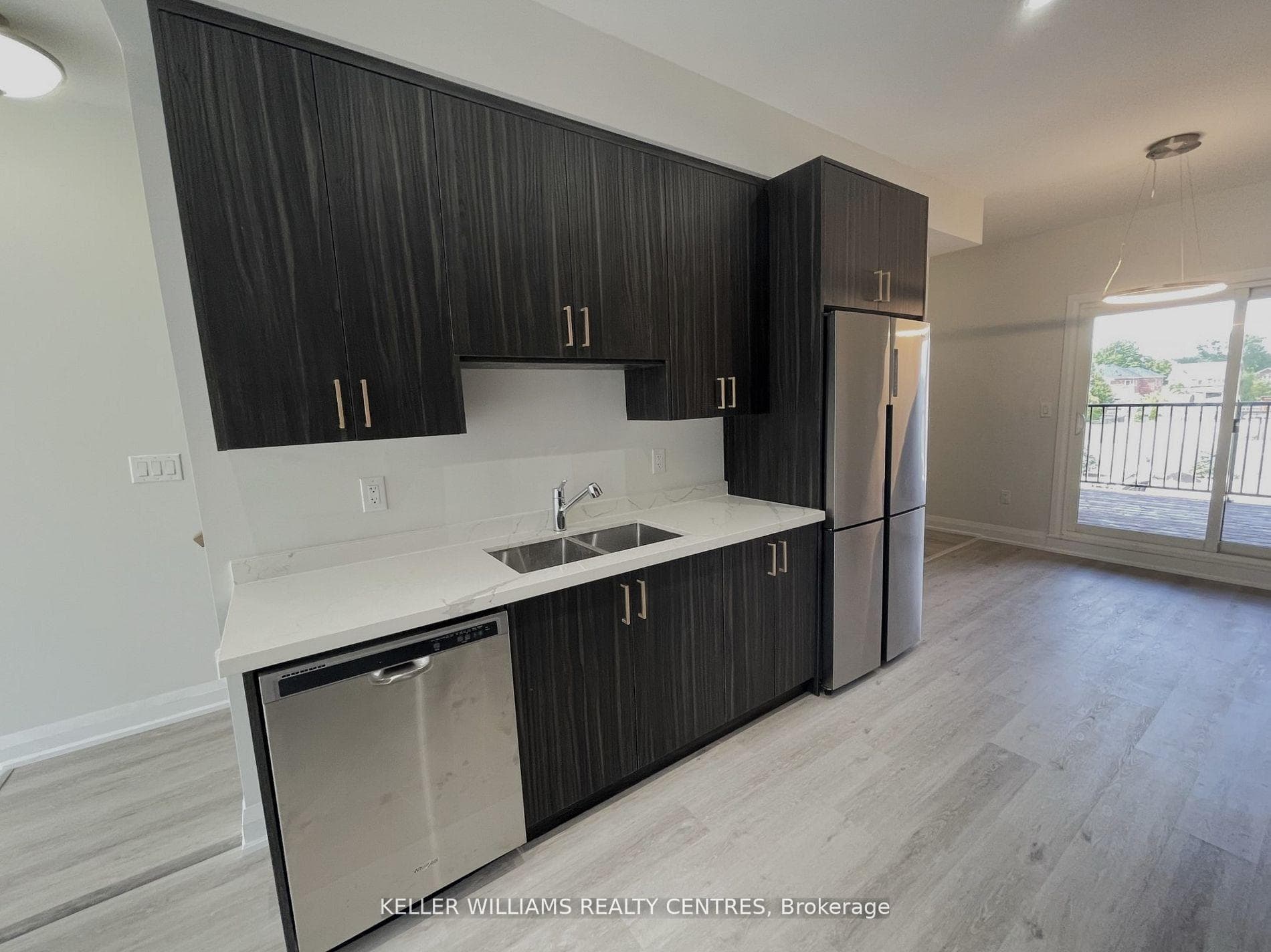 450 Veterans Drive photo 13